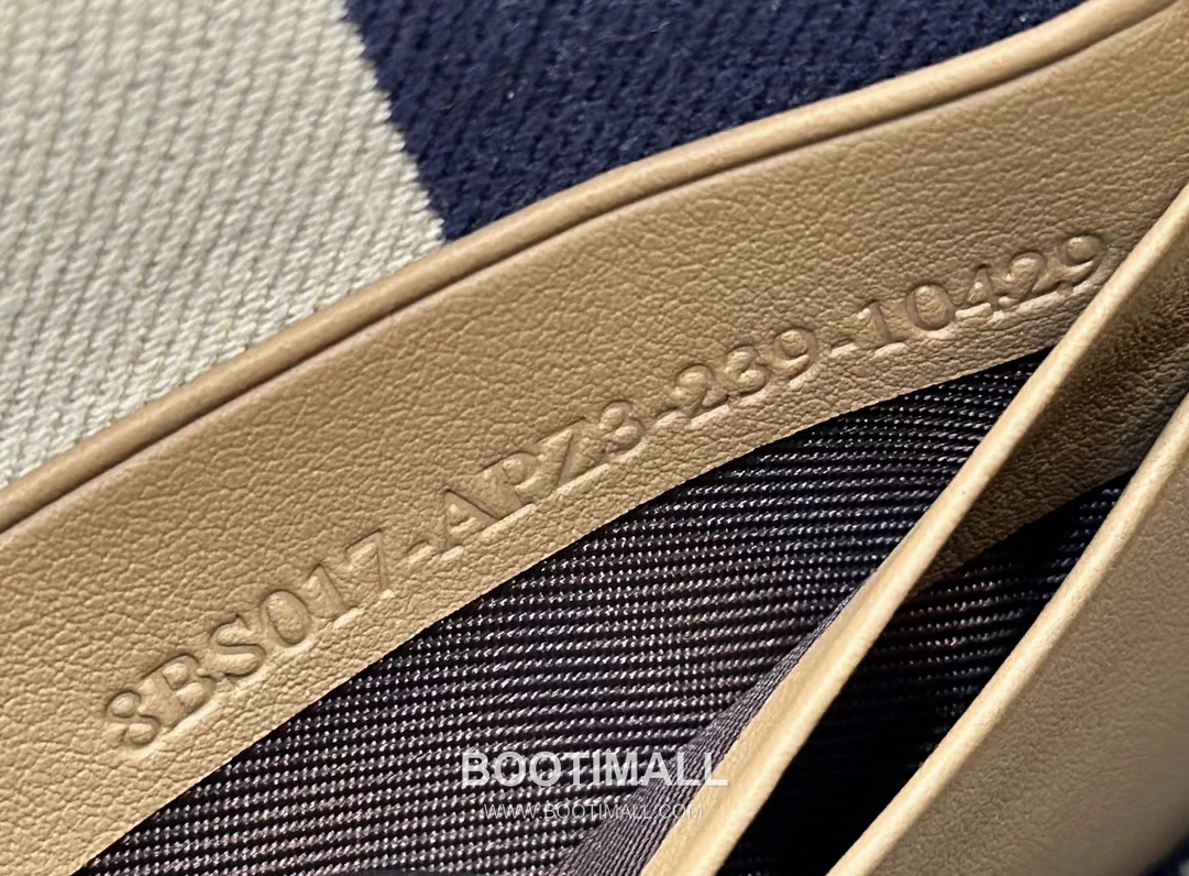 Fendi Baguette FF Logo Pequin Canvas Brown Chain Flap Bag 펜디 바게트 FF 로고 페퀸 캔버스 브라운 체인 플랩백 20cm 11