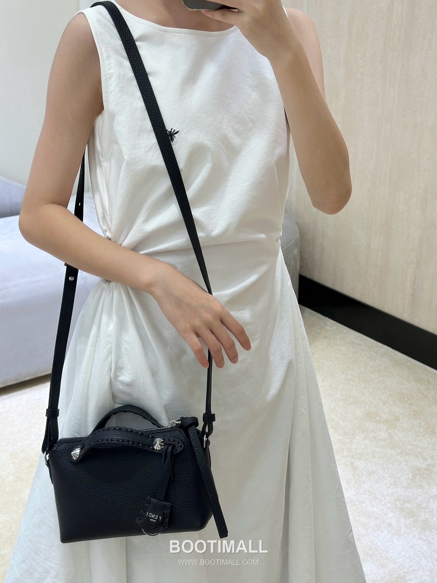 Fendi By The Way Selleria Calfskin Top Handle Bag 펜디 바이 더 웨이 셀레리아 카프스킨 탑핸들백 20cm 3