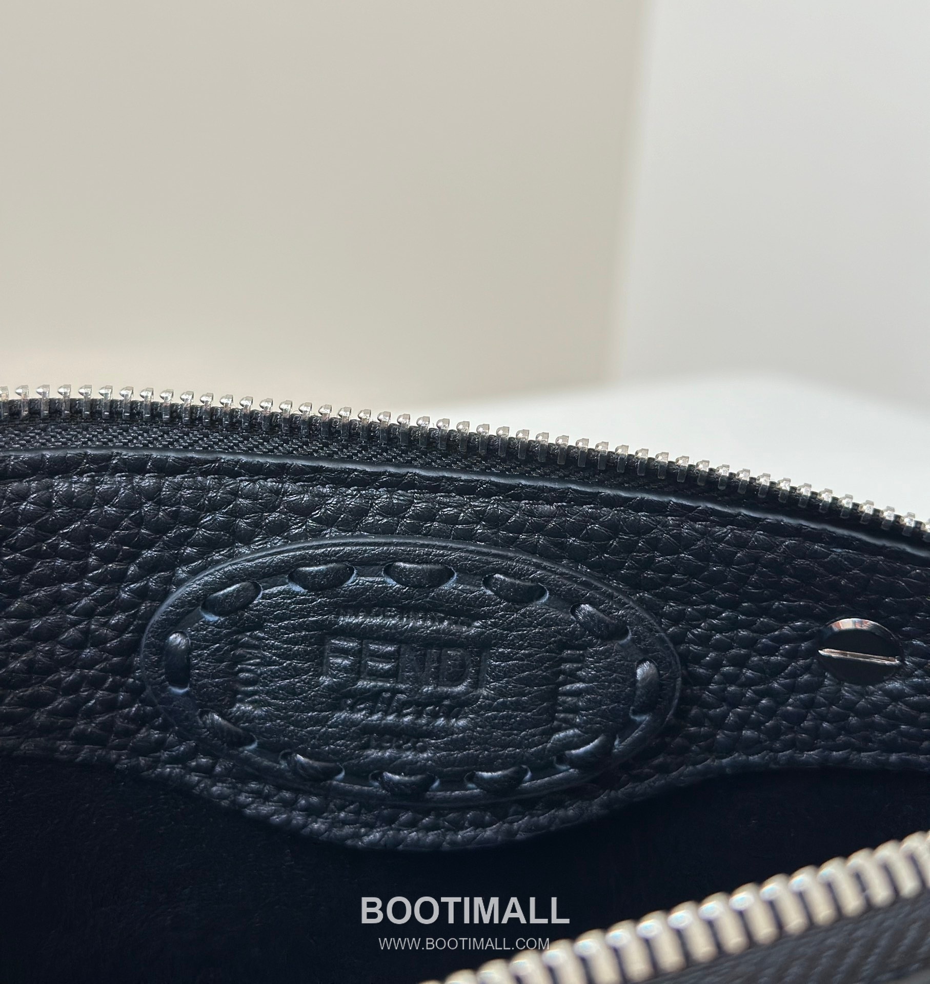 Fendi By The Way Selleria Calfskin Top Handle Bag 펜디 바이 더 웨이 셀레리아 카프스킨 탑핸들백 20cm 9