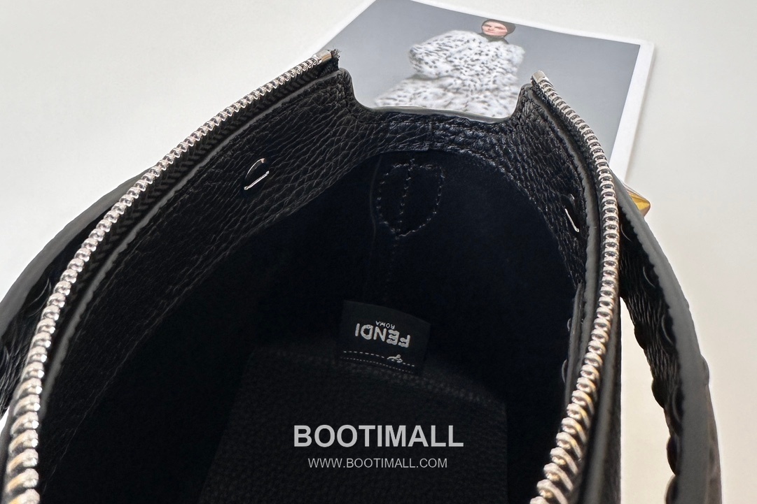 Fendi By The Way Selleria Calfskin Top Handle Bag 펜디 바이 더 웨이 셀레리아 카프스킨 탑핸들백 20cm 10