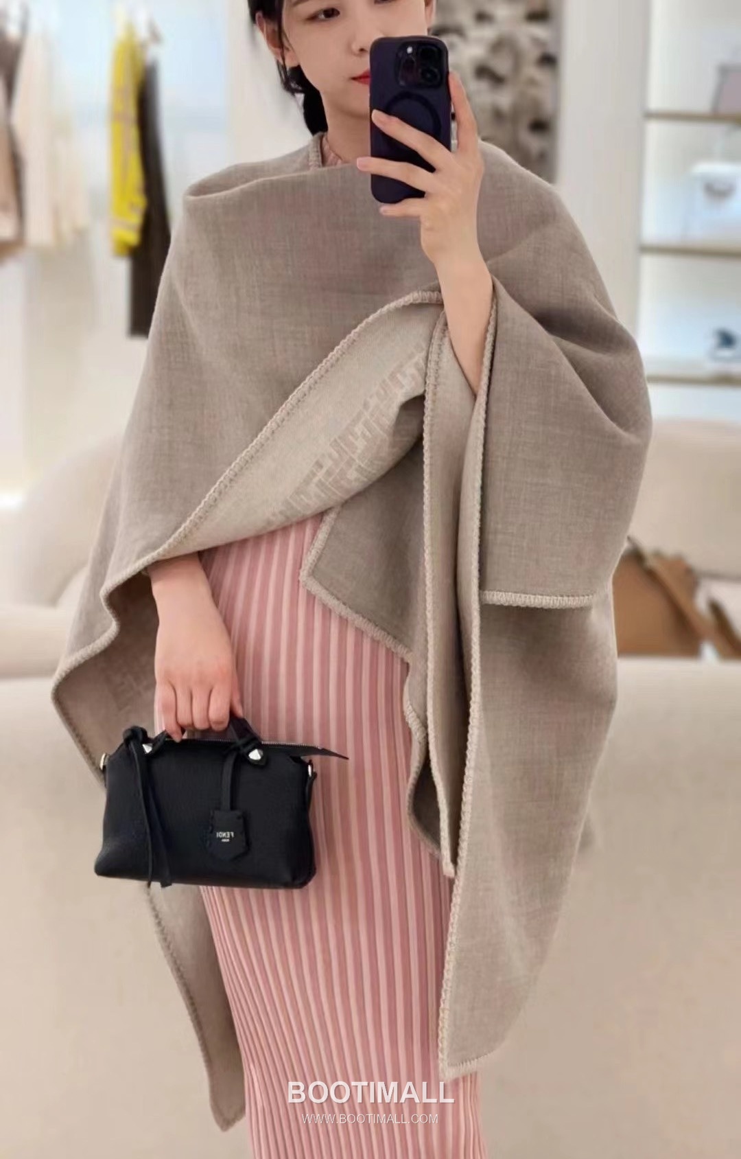 Fendi By The Way Selleria Calfskin Top Handle Bag 펜디 바이 더 웨이 셀레리아 카프스킨 탑핸들백 20cm 15