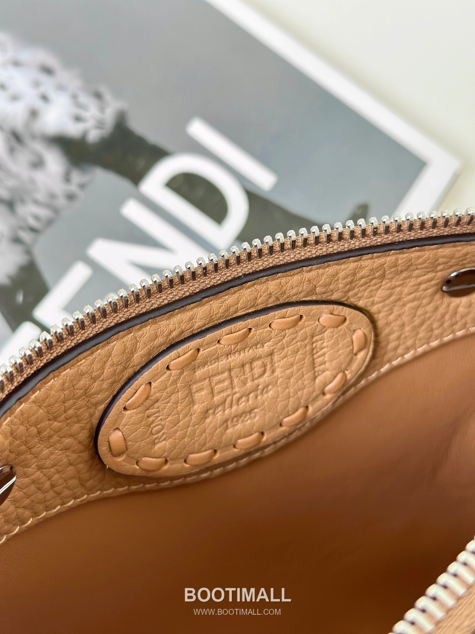 Fendi By The Way Selleria Calfskin Boston Bag 펜디 바이 더 웨이 셀레리아 카프스킨 보스턴백 20cm 16