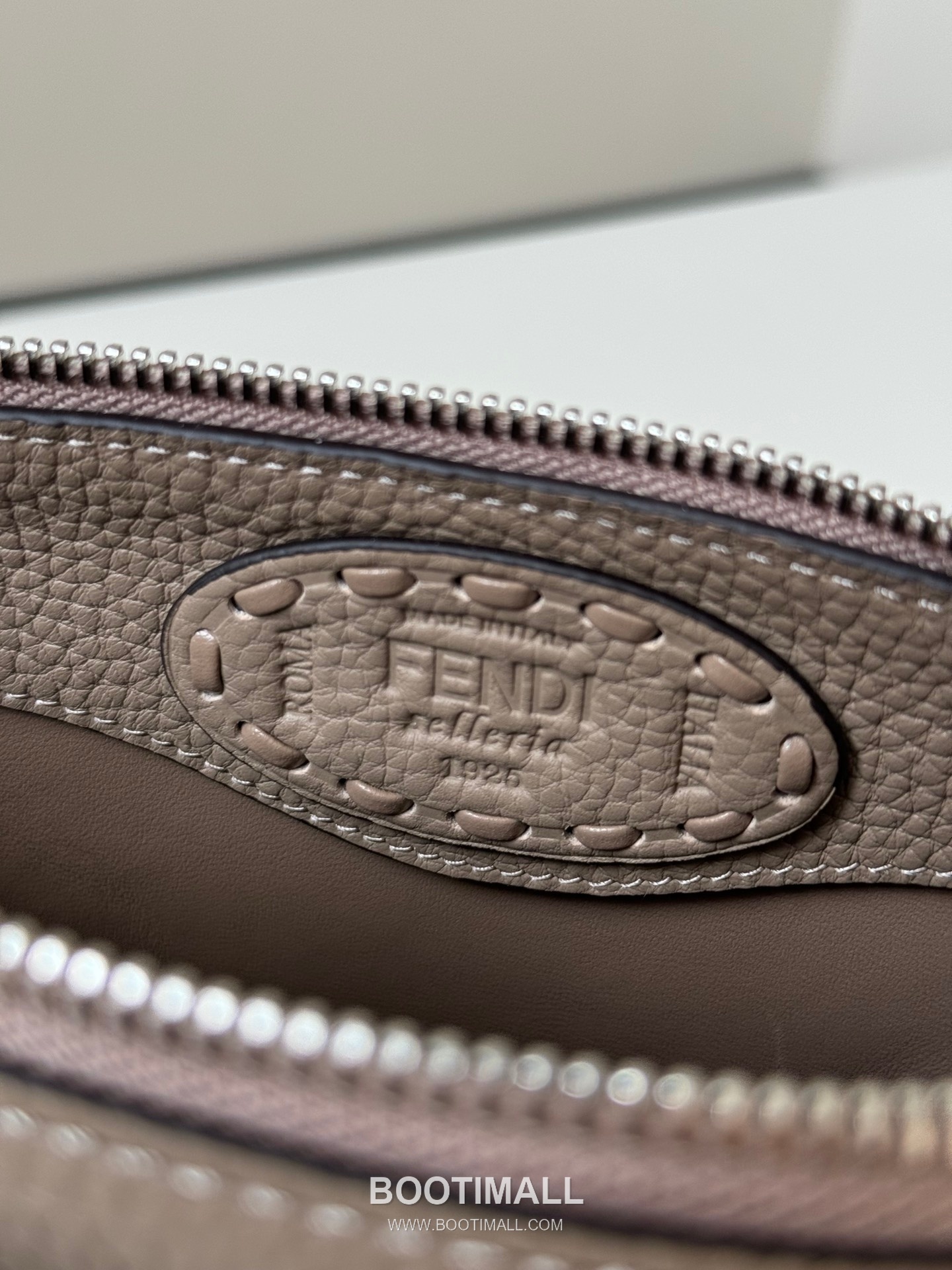 Fendi By The Way Selleria Calfskin Boston Bag 펜디 바이 더 웨이 셀레리아 카프스킨 보스턴백 20cm 12