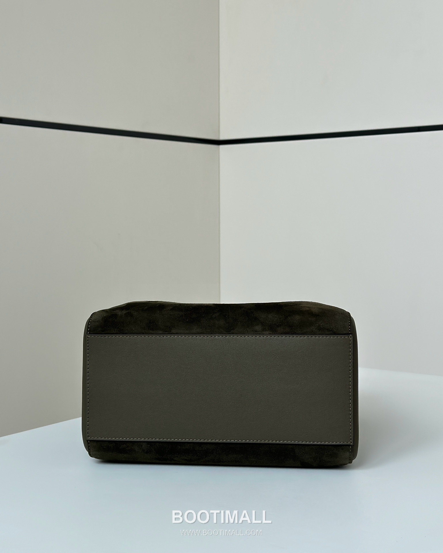 Fendi Origami Foldable Suede Calfskin Convertible Bag 펜디 오리가미 폴더블 스웨이드 카프스킨 컨버터블백 27cm 12