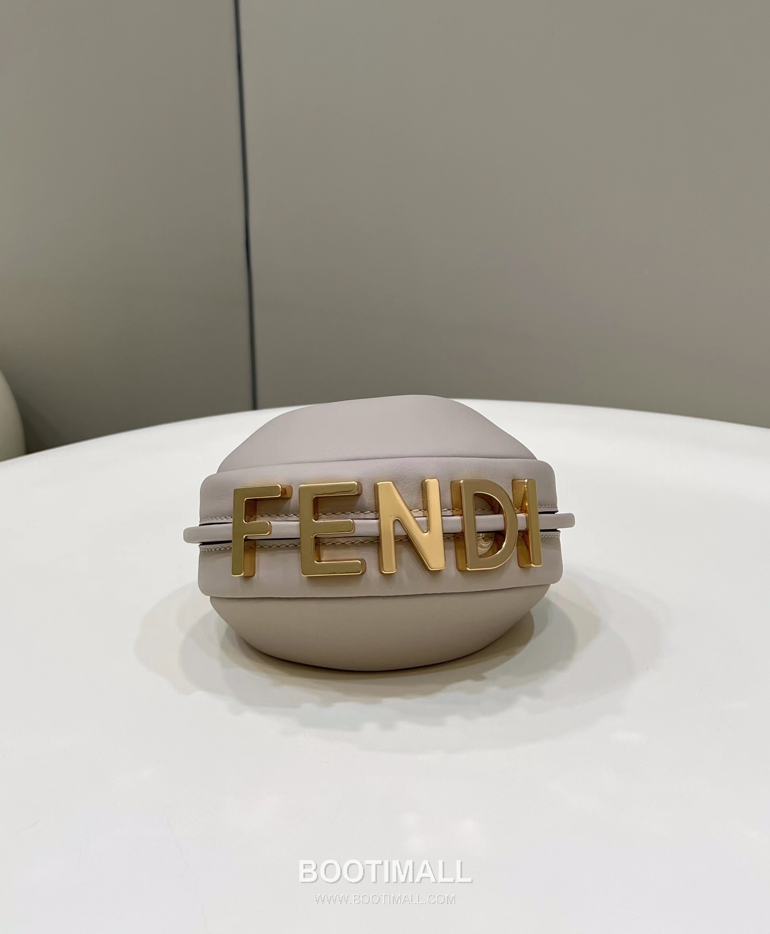 Fendi Fendigraphy Mini Cowhide Shoulder Bag 펜디 그래피 미니 소가죽 숄더백 29cm 10