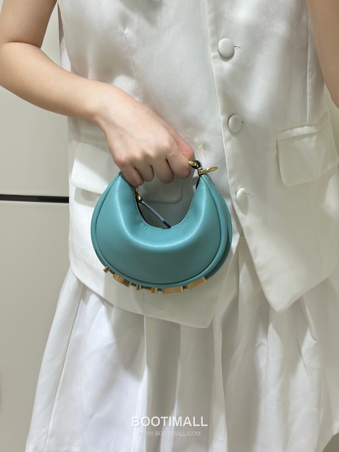 Fendi Fendigraphy Leather Shoulder Bag 펜디 펜디그래피 가죽 숄더백 16.5cm 3