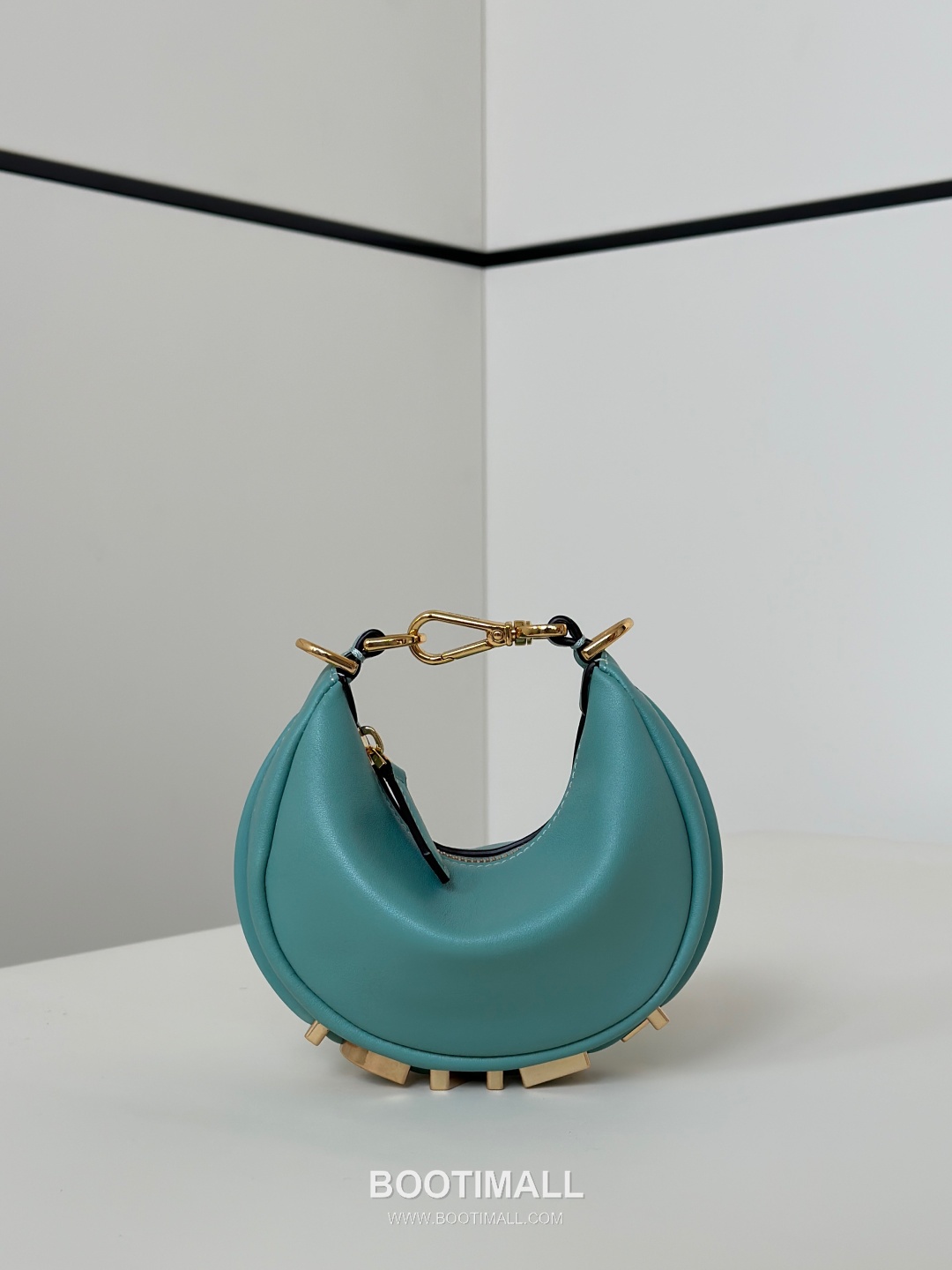 Fendi Fendigraphy Leather Shoulder Bag 펜디 펜디그래피 가죽 숄더백 16.5cm 7