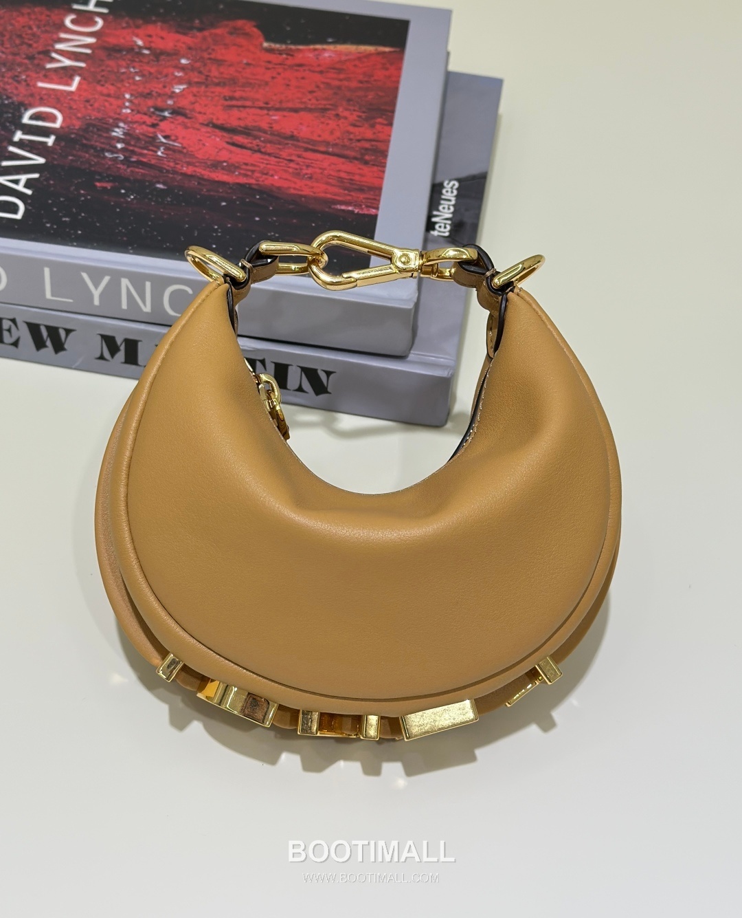 Fendi Fendigraphy Leather Shoulder Bag 펜디 펜디그래피 가죽 숄더백 16.5cm 1