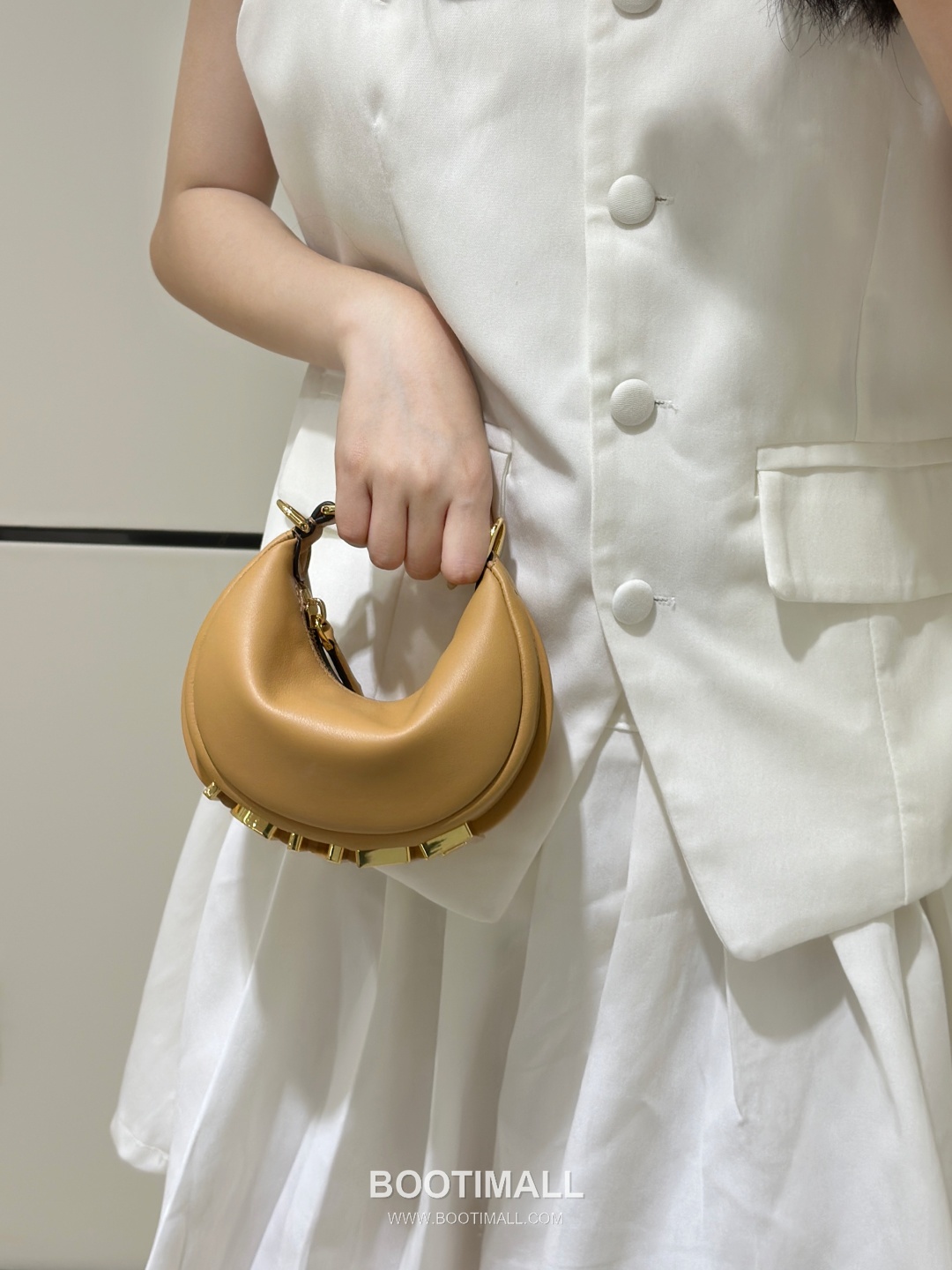 Fendi Fendigraphy Leather Shoulder Bag 펜디 펜디그래피 가죽 숄더백 16.5cm 3