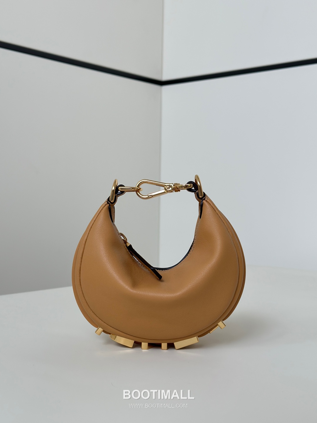 Fendi Fendigraphy Leather Shoulder Bag 펜디 펜디그래피 가죽 숄더백 16.5cm 7