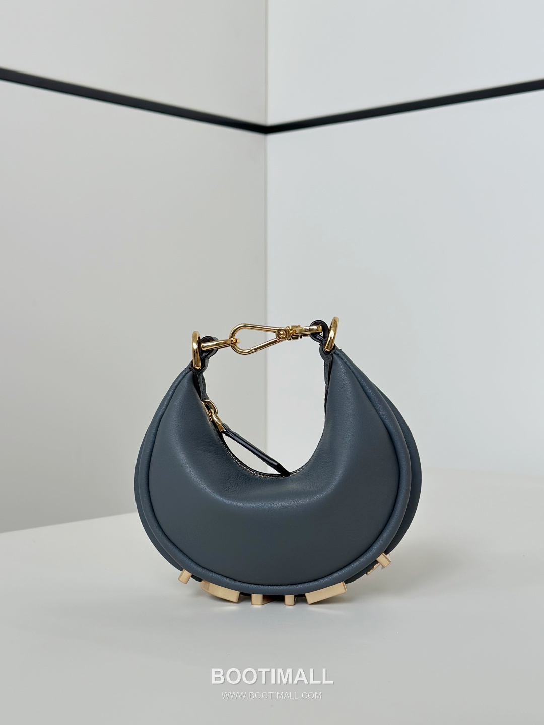 Fendi Fendigraphy Mini Soft Cowhide Shoulder Bag 펜디 그래피 미니 소프트 소가죽 숄더백 16.5cm 5