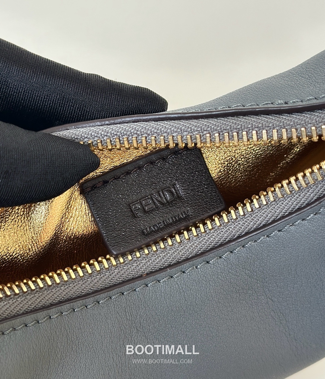 Fendi Fendigraphy Mini Soft Cowhide Shoulder Bag 펜디 그래피 미니 소프트 소가죽 숄더백 16.5cm 11