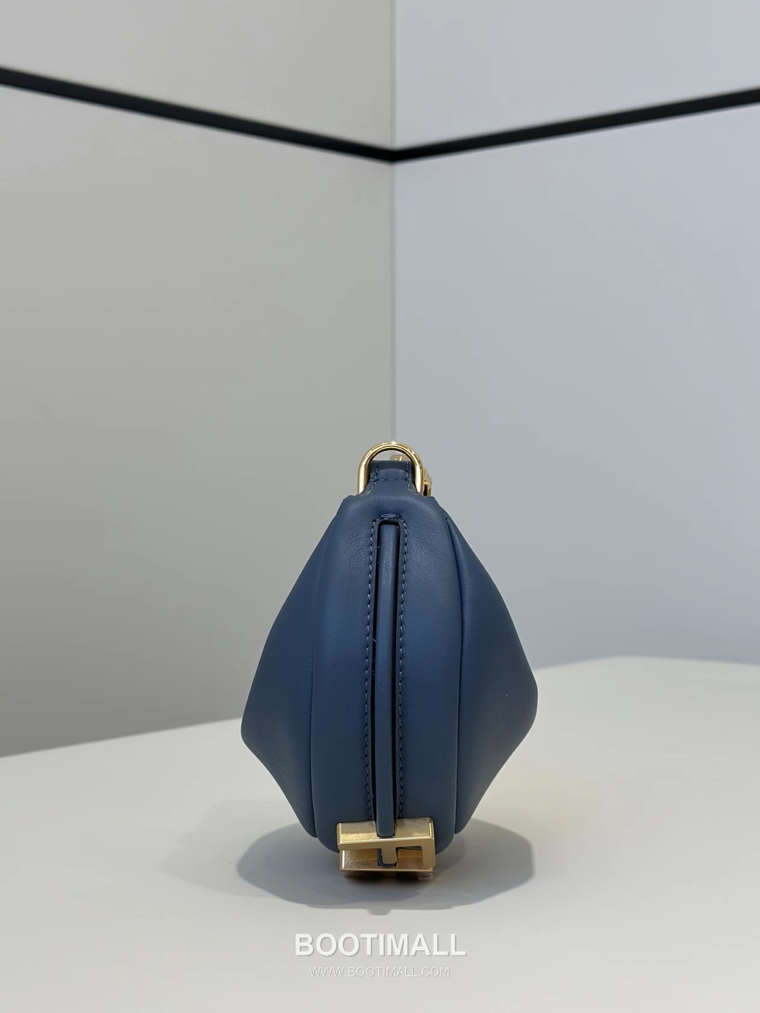 Fendi Fendigraphy Mini Calfskin Shoulder Bag 펜디 그래피 미니 카프스킨 숄더백 16.5cm 6