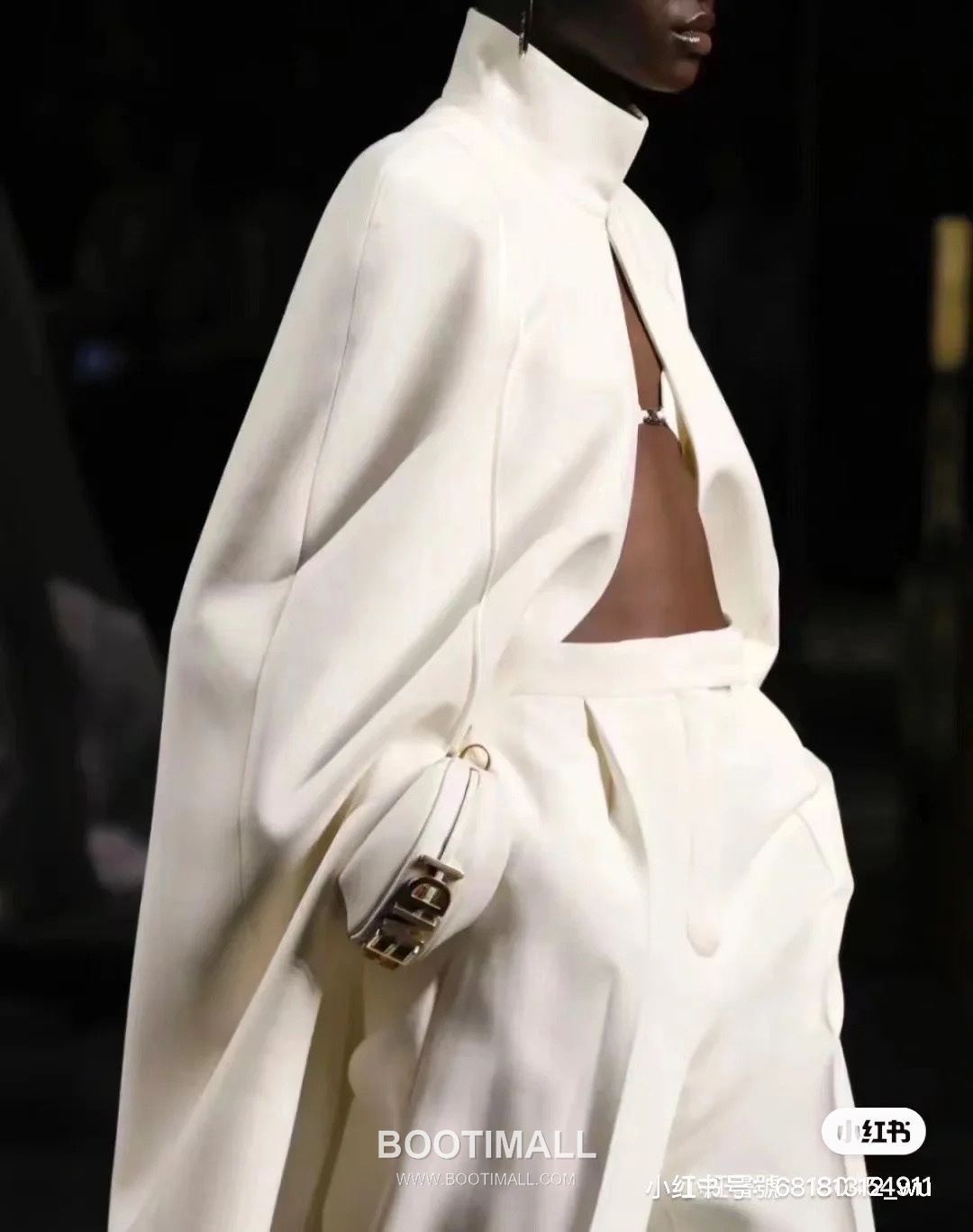 Fendi Fendigraphy Calfskin Mini Shoulder Bag 펜디 펜디그래피 송아지가죽 미니 숄더백 16.5cm 7