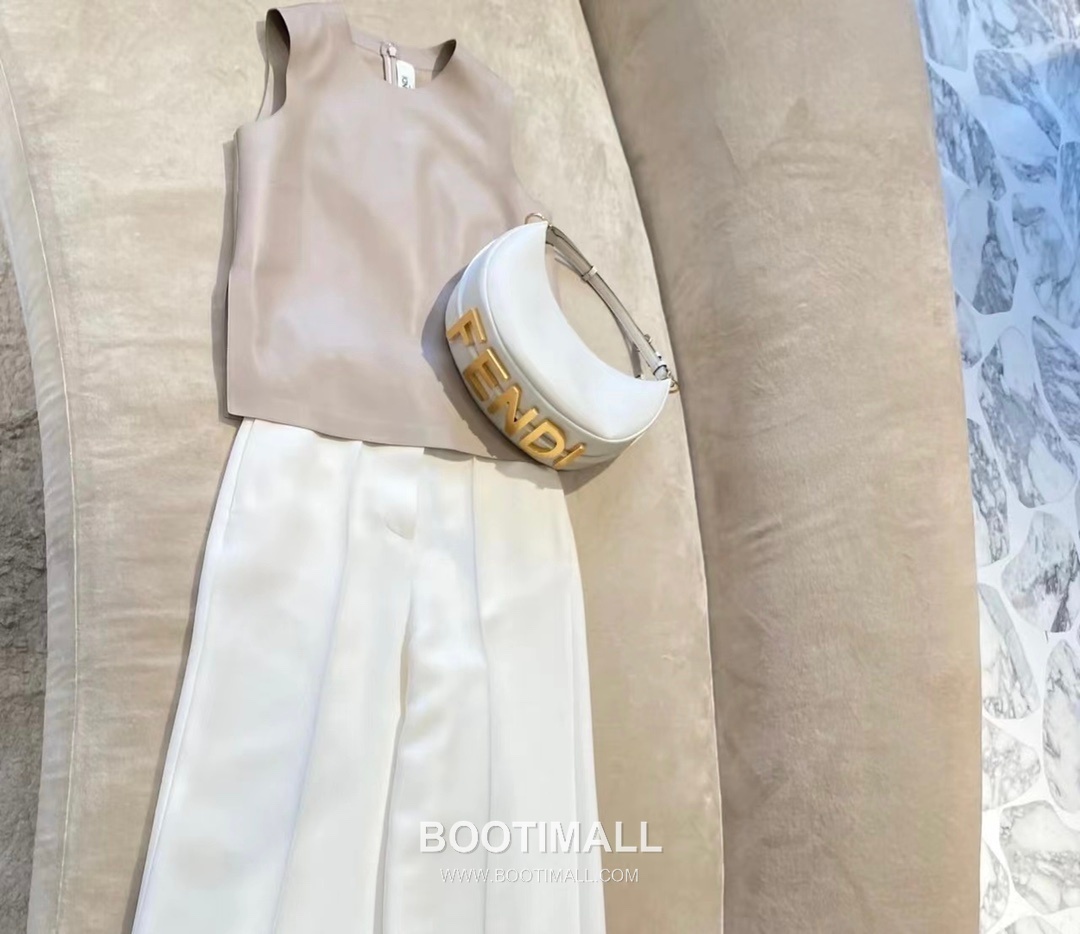 Fendi Fendigraphy Calfskin Mini Shoulder Bag 펜디 펜디그래피 송아지가죽 미니 숄더백 16.5cm 13