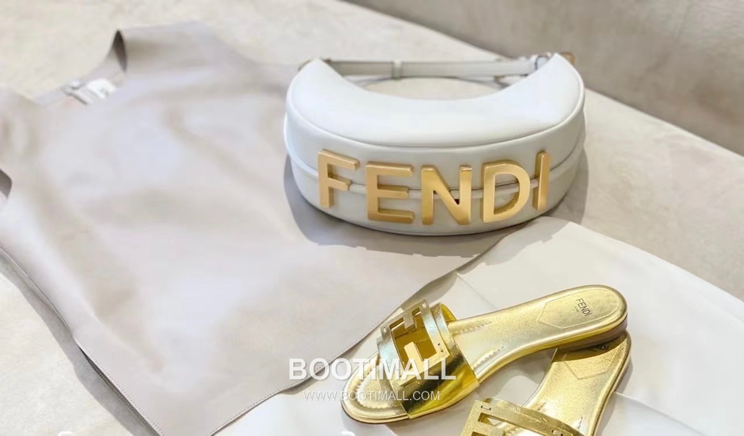 Fendi Fendigraphy Calfskin Mini Shoulder Bag 펜디 펜디그래피 송아지가죽 미니 숄더백 16.5cm 15