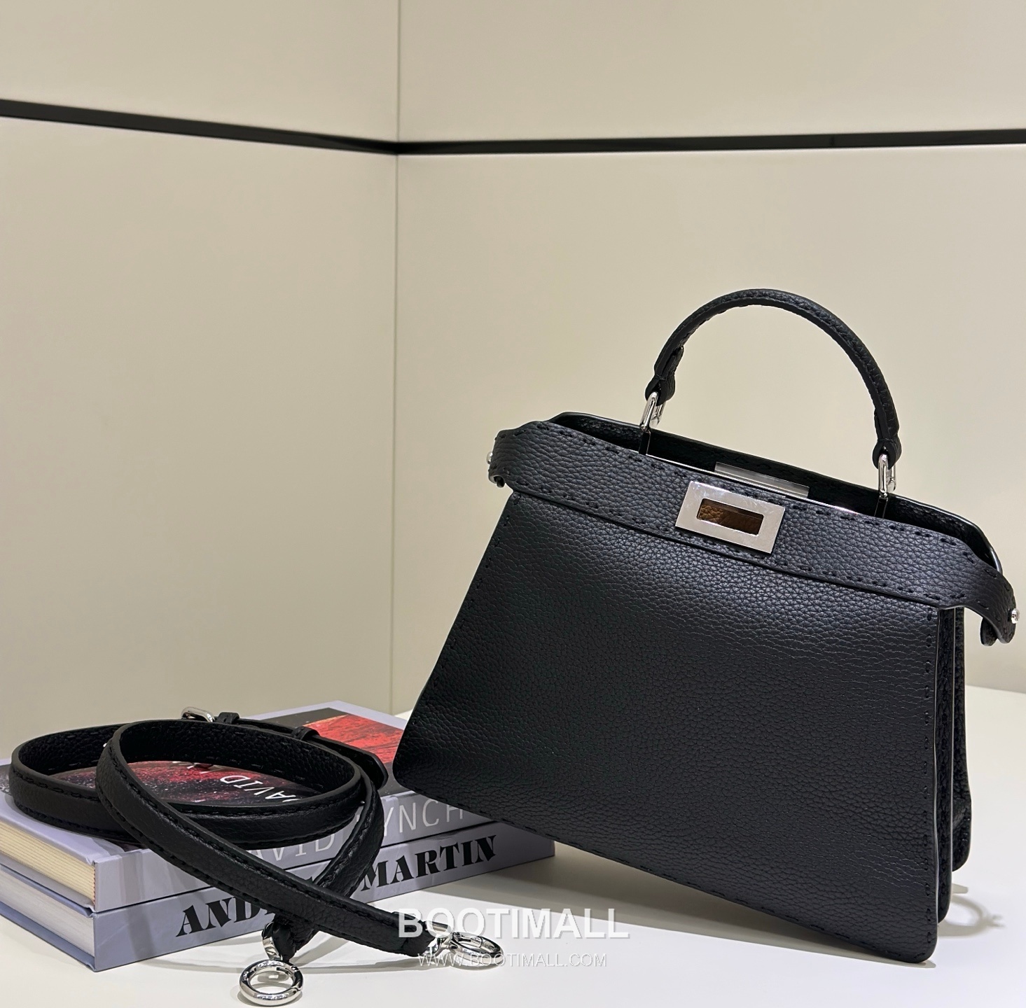 Fendi Peekaboo Small Calfskin Top Handle Bag 펜디 피카부 스몰 송아지가죽 탑핸들백 27cm 5