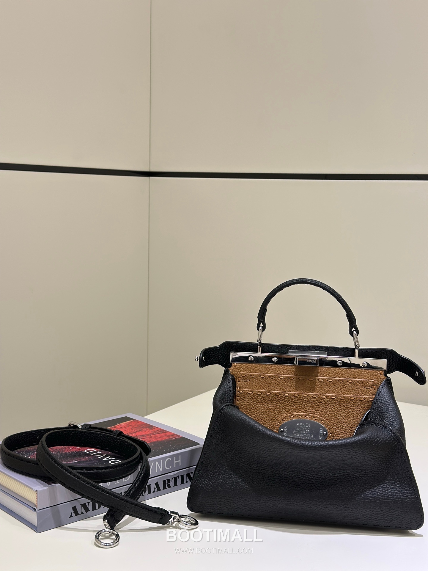 Fendi Peekaboo Small Calfskin Top Handle Bag 펜디 피카부 스몰 송아지가죽 탑핸들백 27cm 6