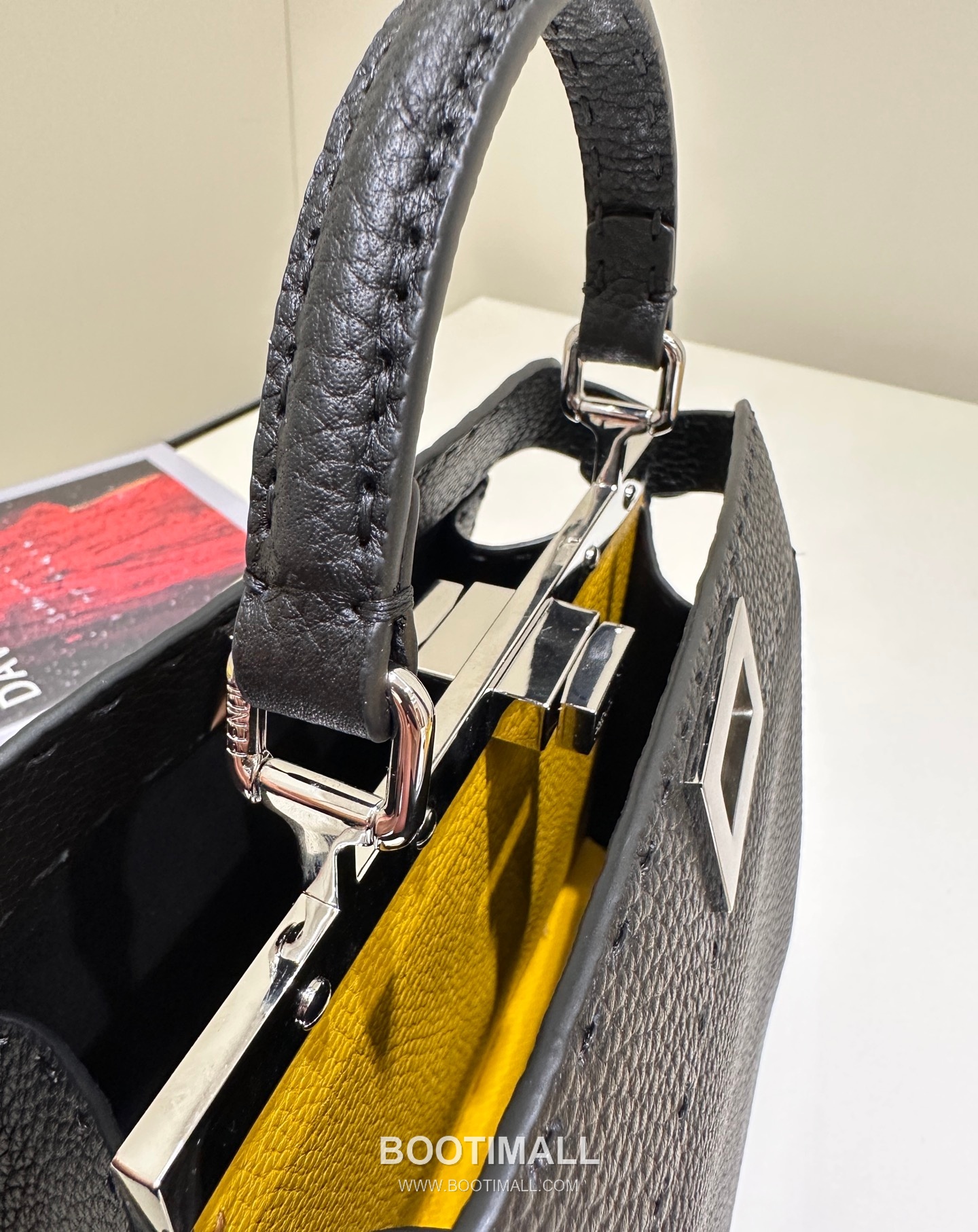 Fendi Peekaboo Small Calfskin Top Handle Bag 펜디 피카부 스몰 송아지가죽 탑핸들백 27cm 12