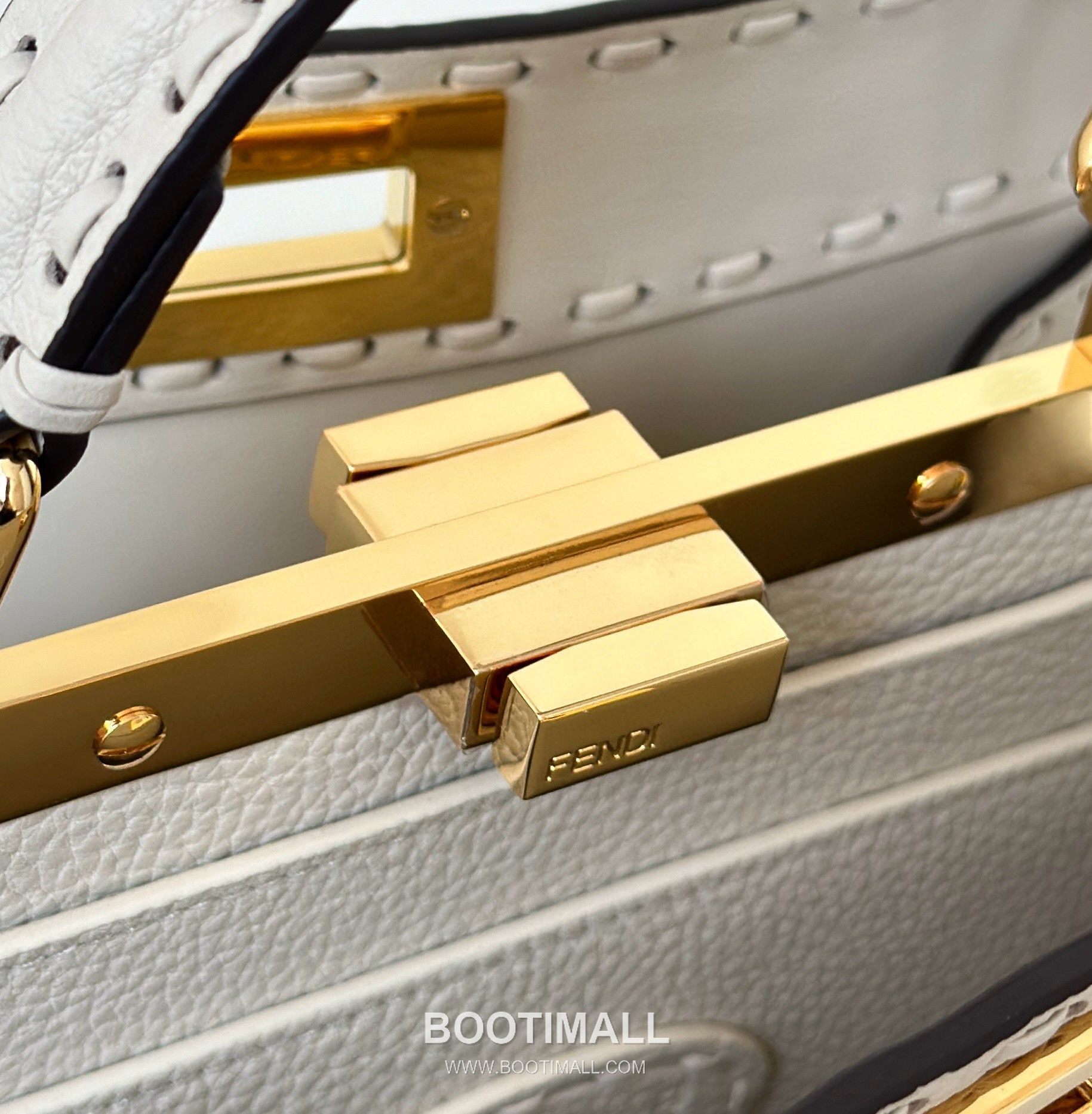 Fendi Peekaboo Small Calfskin Top Handle Bag 펜디 피카부 스몰 카프스킨 탑핸들백 27cm 15