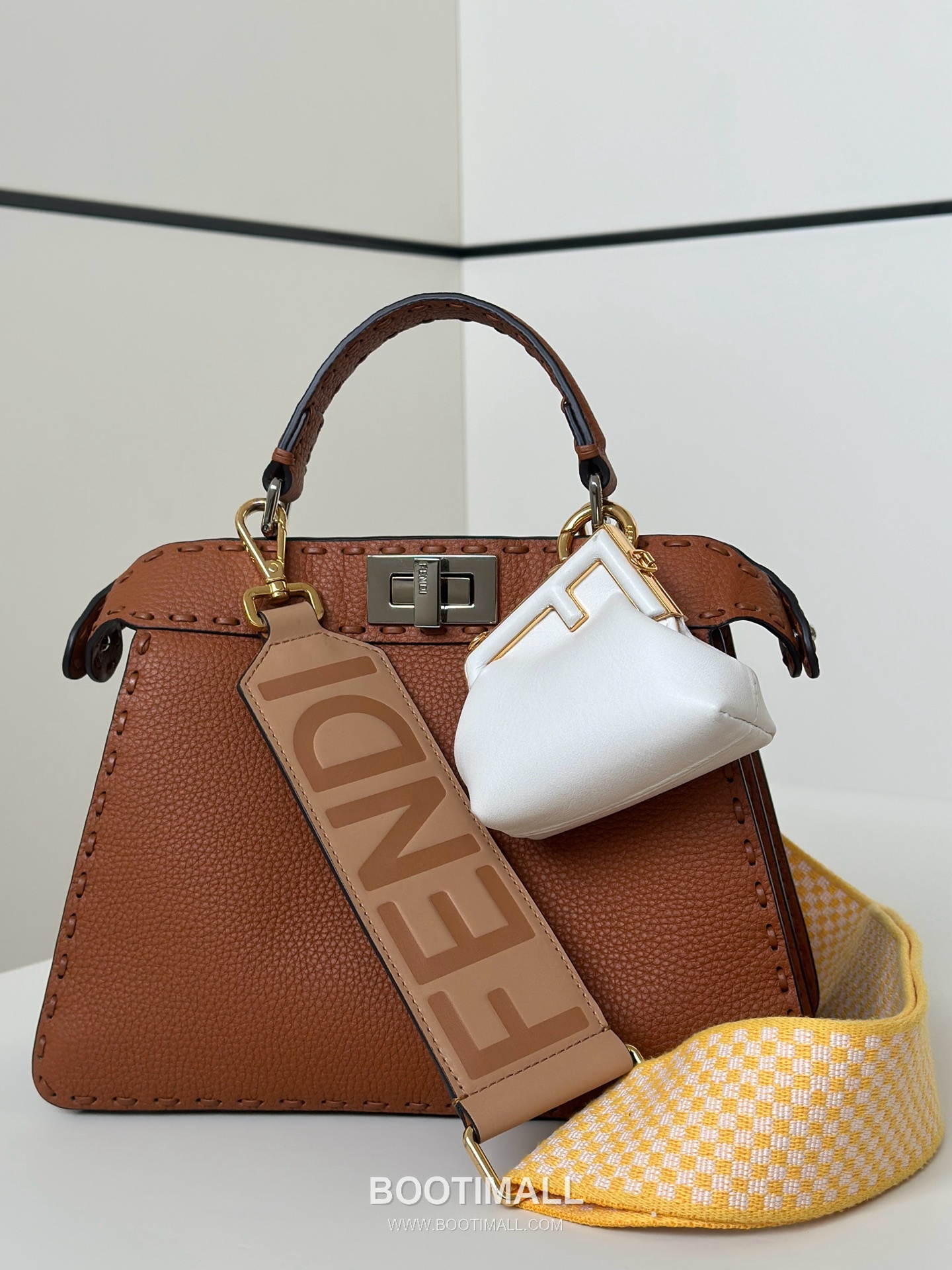 Fendi Peekaboo Small Calfskin Brown Top Handle Bag 펜디 피카부 스몰 80133 카프스킨 브라운 탑핸들백 27cm 5