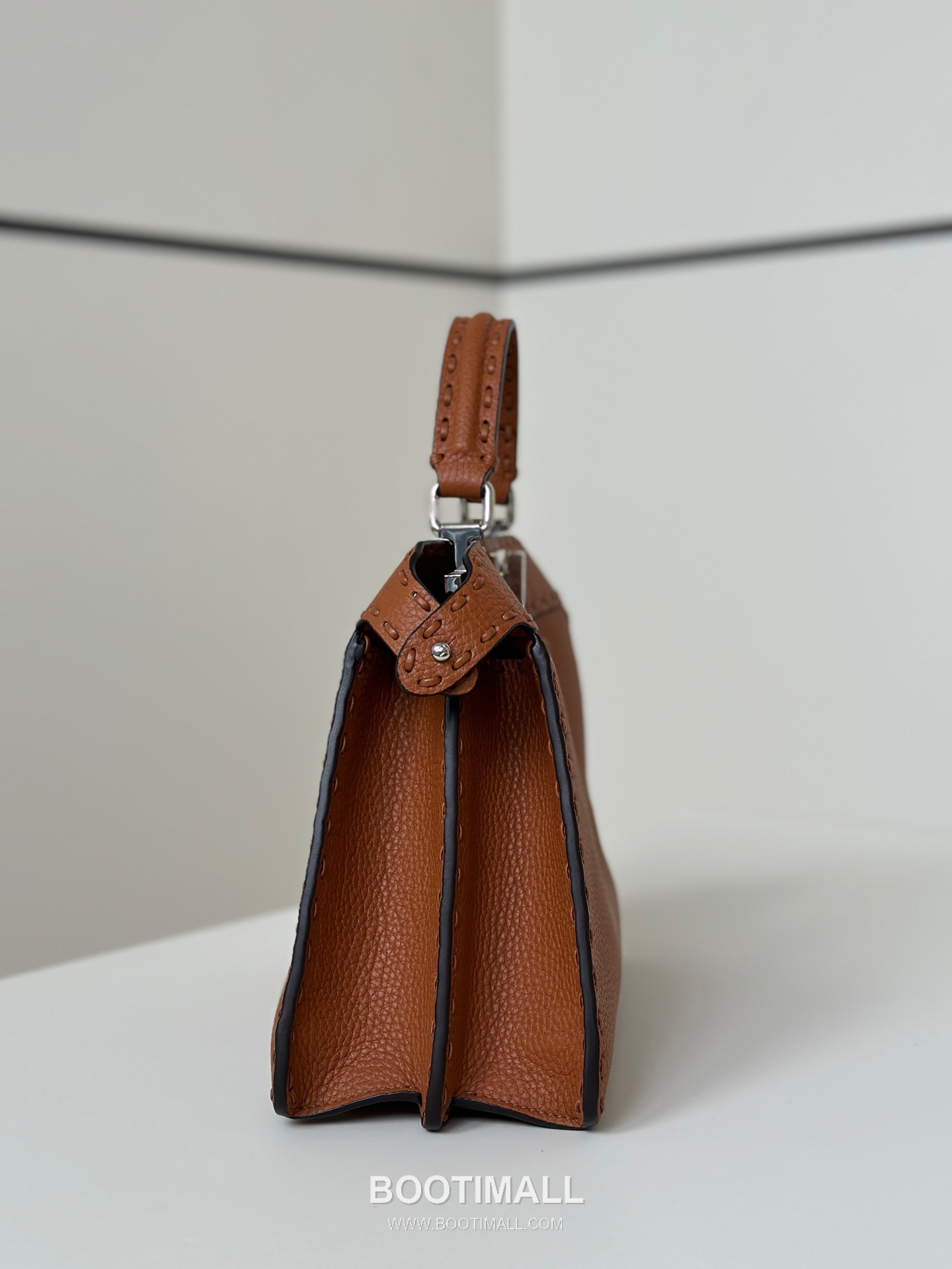 Fendi Peekaboo Small Calfskin Brown Top Handle Bag 펜디 피카부 스몰 80133 카프스킨 브라운 탑핸들백 27cm 7