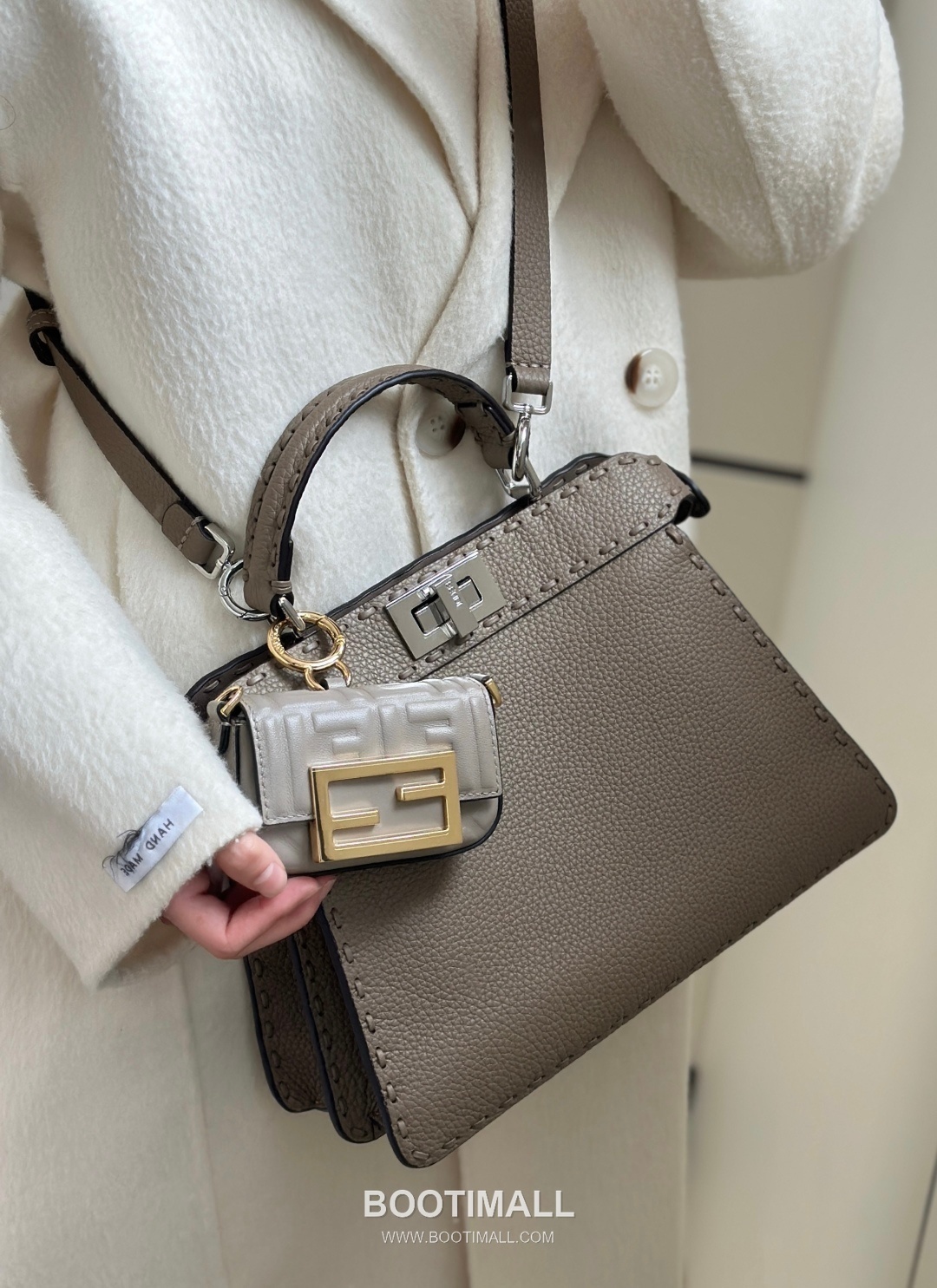 Fendi Peekaboo Small Calfskin Top Handle Bag 펜디 피카부 스몰 카프스킨 탑핸들백 27cm 1