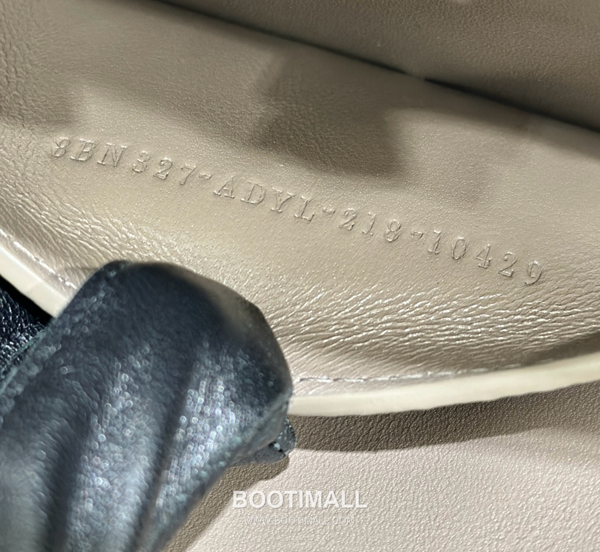 Fendi Peekaboo Small Calfskin Top Handle Bag 펜디 피카부 스몰 카프스킨 탑핸들백 27cm 10