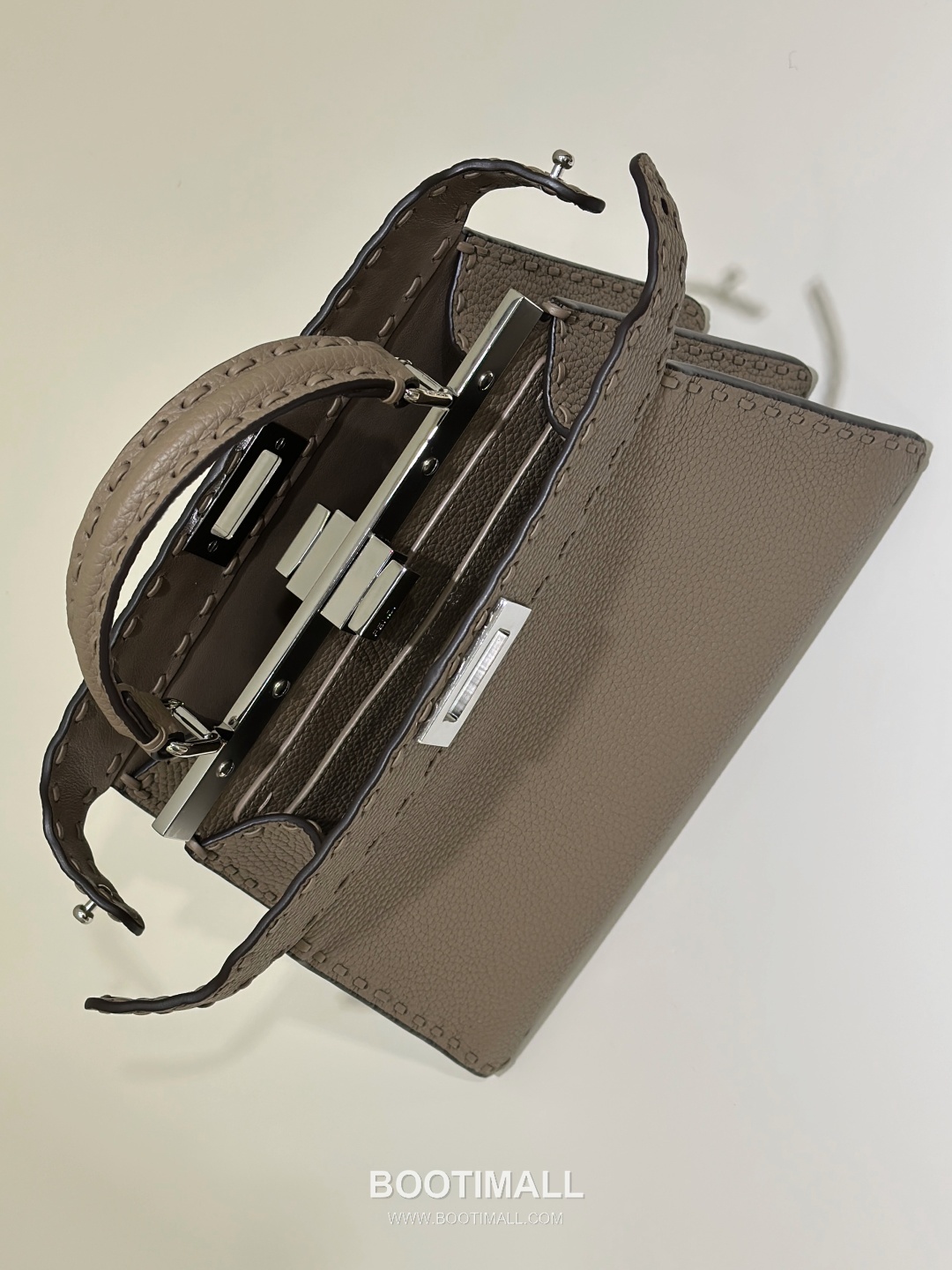 Fendi Peekaboo Small Calfskin Top Handle Bag 펜디 피카부 스몰 카프스킨 탑핸들백 27cm 12