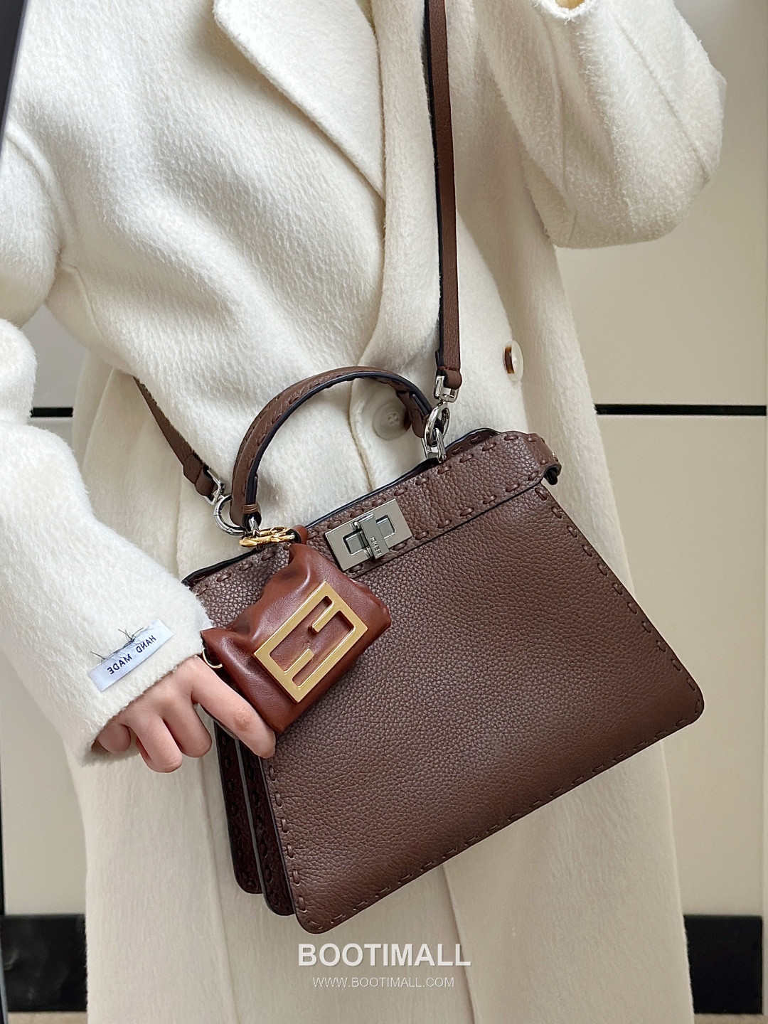Fendi Peekaboo Small Calfskin Top Handle Bag 펜디 피카부 스몰 송아지가죽 탑핸들백 27cm 1