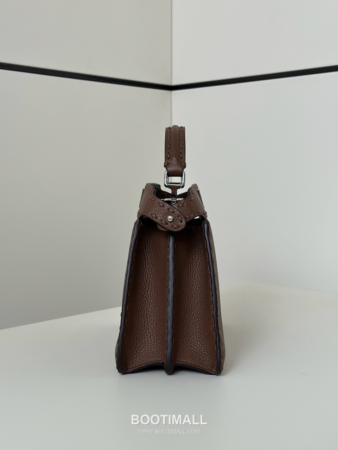 Fendi Peekaboo Small Calfskin Top Handle Bag 펜디 피카부 스몰 송아지가죽 탑핸들백 27cm 6