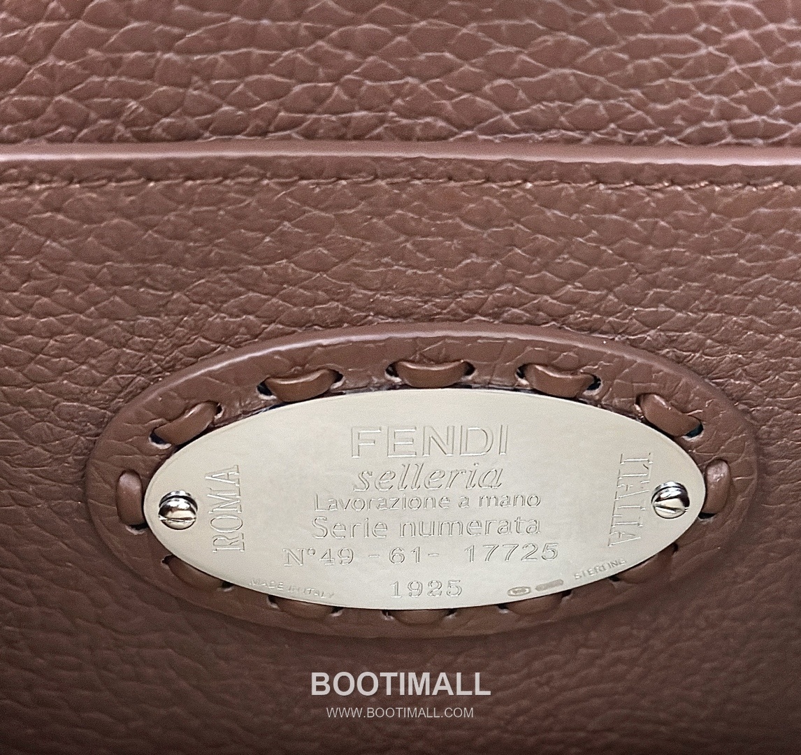 Fendi Peekaboo Small Calfskin Top Handle Bag 펜디 피카부 스몰 송아지가죽 탑핸들백 27cm 11