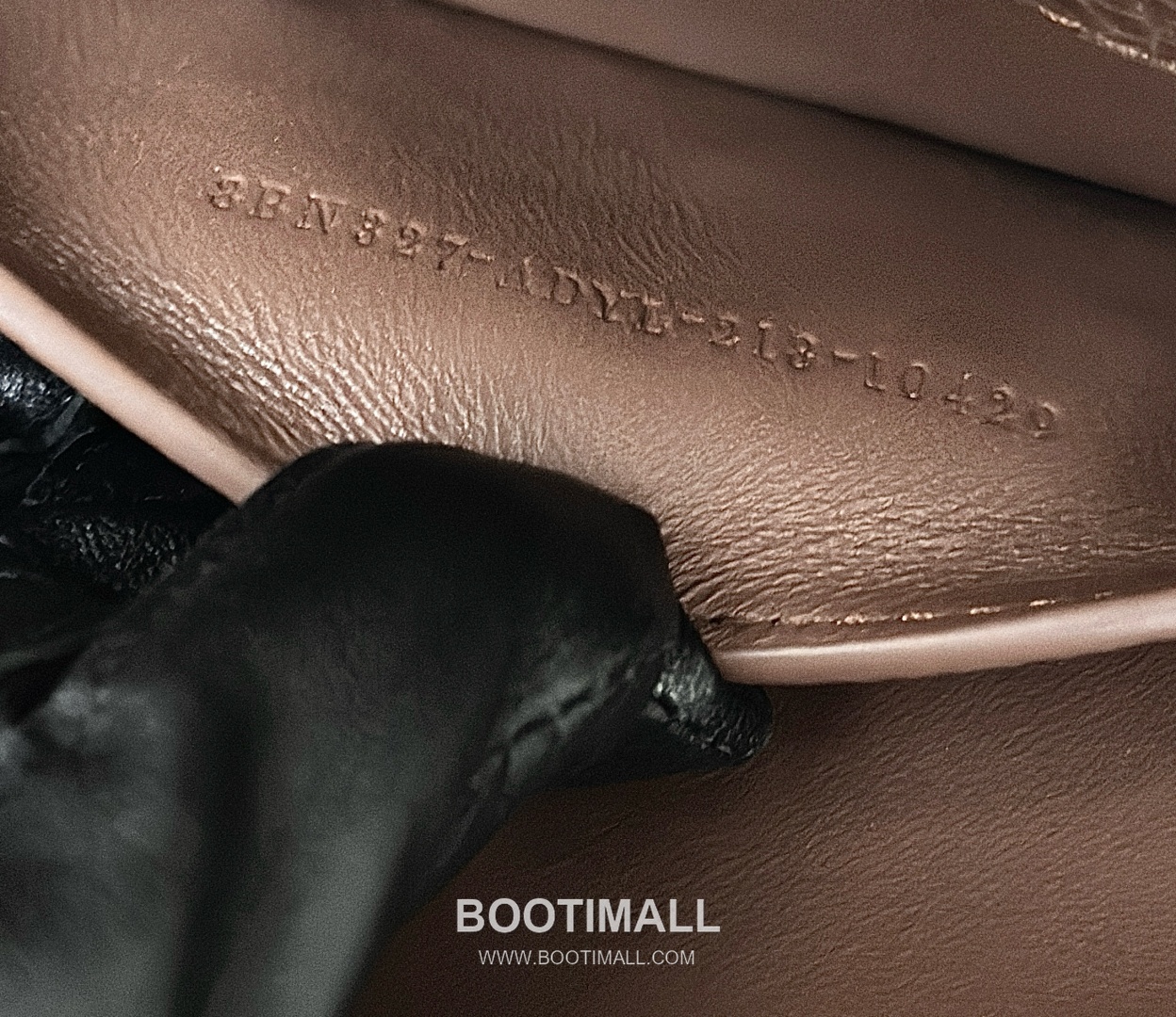 Fendi Peekaboo Small Calfskin Top Handle Bag 펜디 피카부 스몰 송아지가죽 탑핸들백 27cm 12