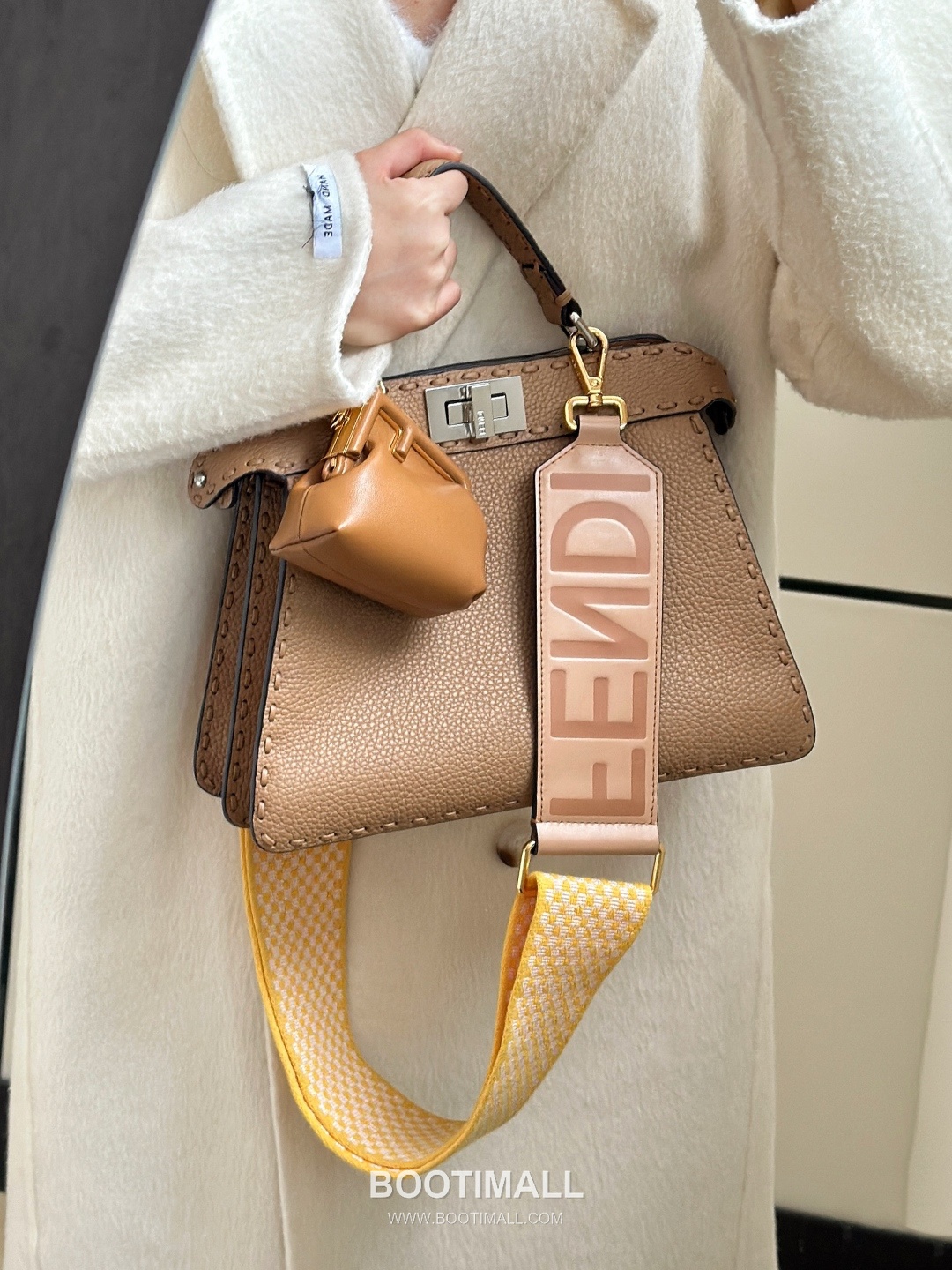 Fendi Peekaboo Small Calfskin Top Handle Bag 펜디 피카부 스몰 송아지가죽 탑핸들백 27cm 2