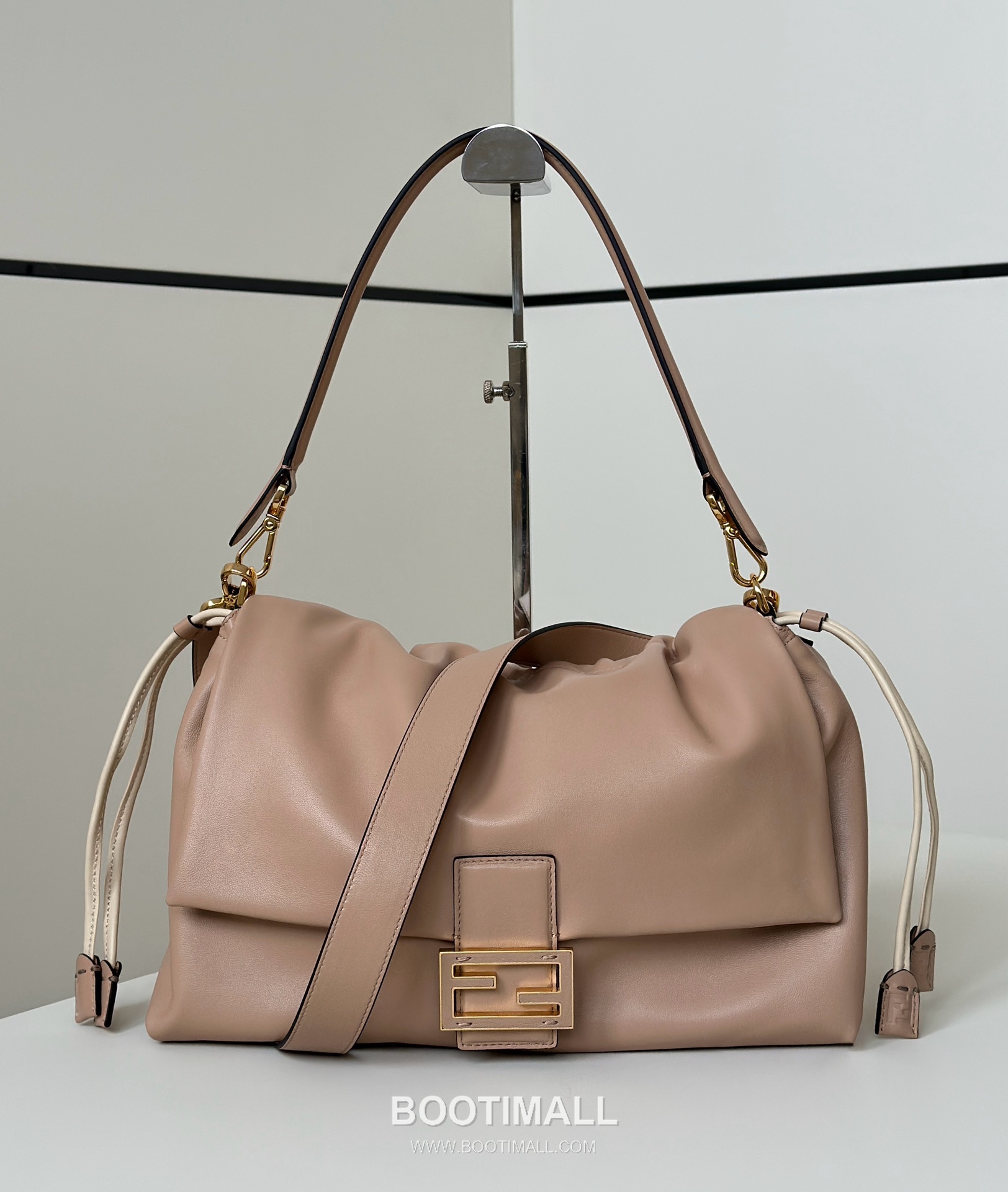 Fendi Mamma Baguette Large Lambskin Green Shoulder Bag 펜디 맘마 바게트 라지 램스킨 그린 숄더백 32cm 2