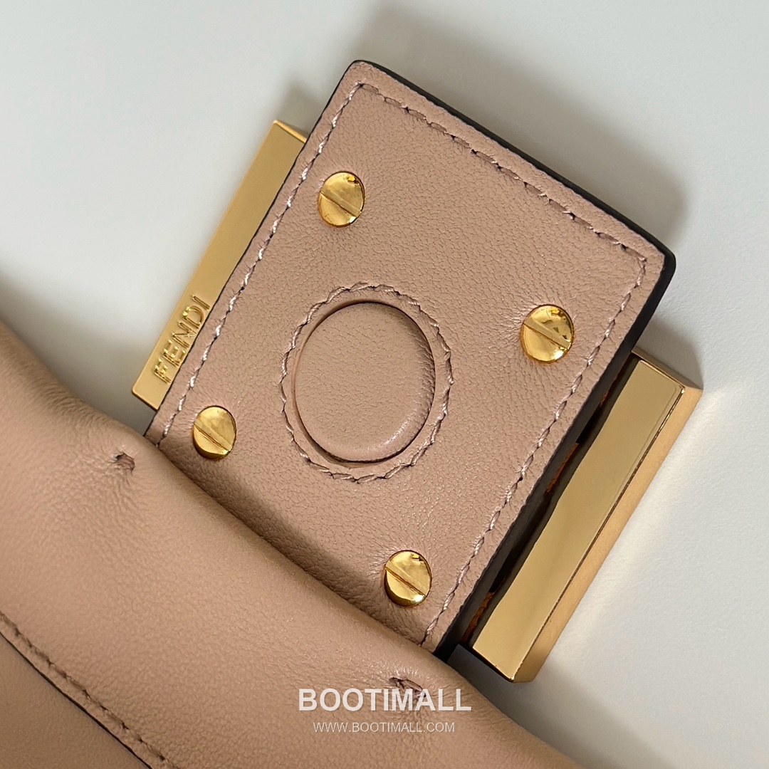 Fendi Mamma Baguette Large Lambskin Green Shoulder Bag 펜디 맘마 바게트 라지 램스킨 그린 숄더백 32cm 6