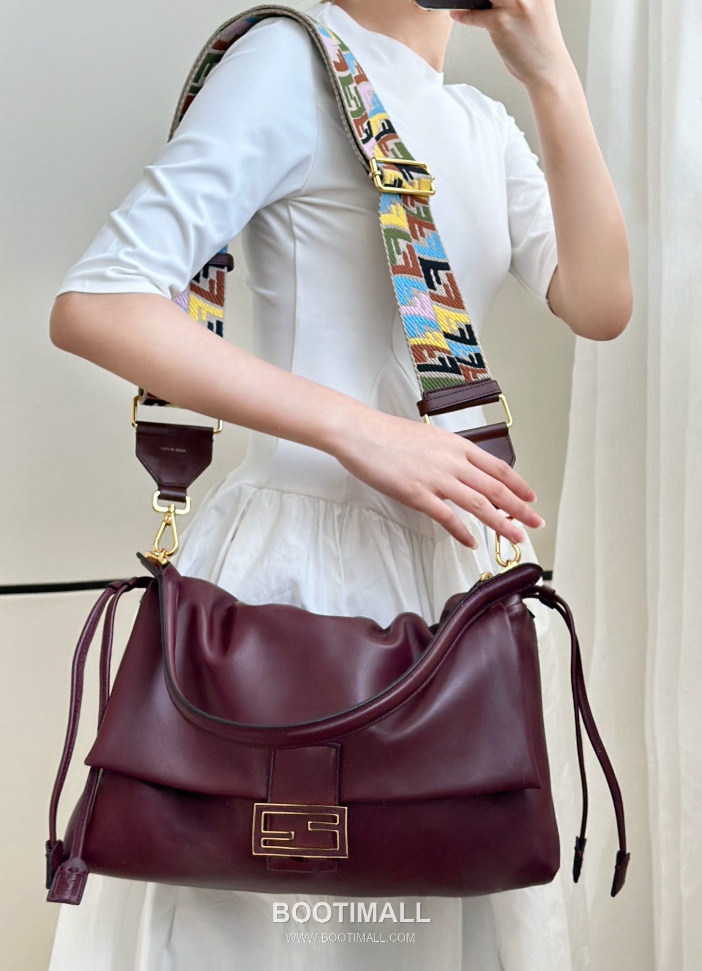 Fendi Mamma Baguette Large Lambskin Shoulder Bag 펜디 맘마 바게트 라지 램스킨 숄더백 32cm 4