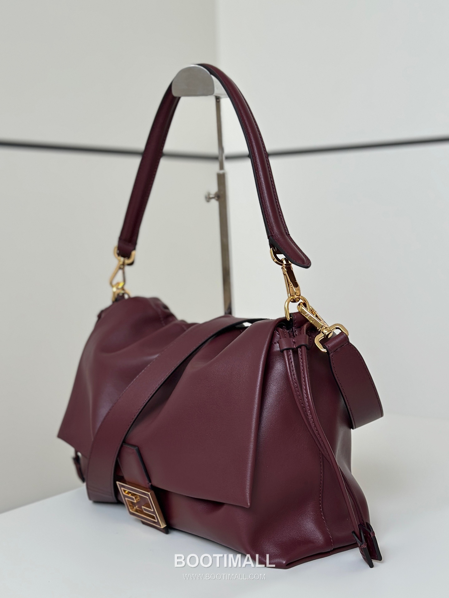 Fendi Mamma Baguette Large Lambskin Shoulder Bag 펜디 맘마 바게트 라지 램스킨 숄더백 32cm 7