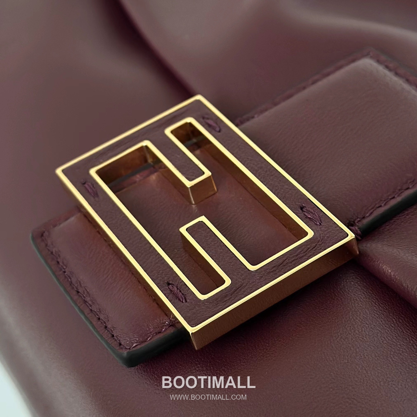 Fendi Mamma Baguette Large Lambskin Shoulder Bag 펜디 맘마 바게트 라지 램스킨 숄더백 32cm 9