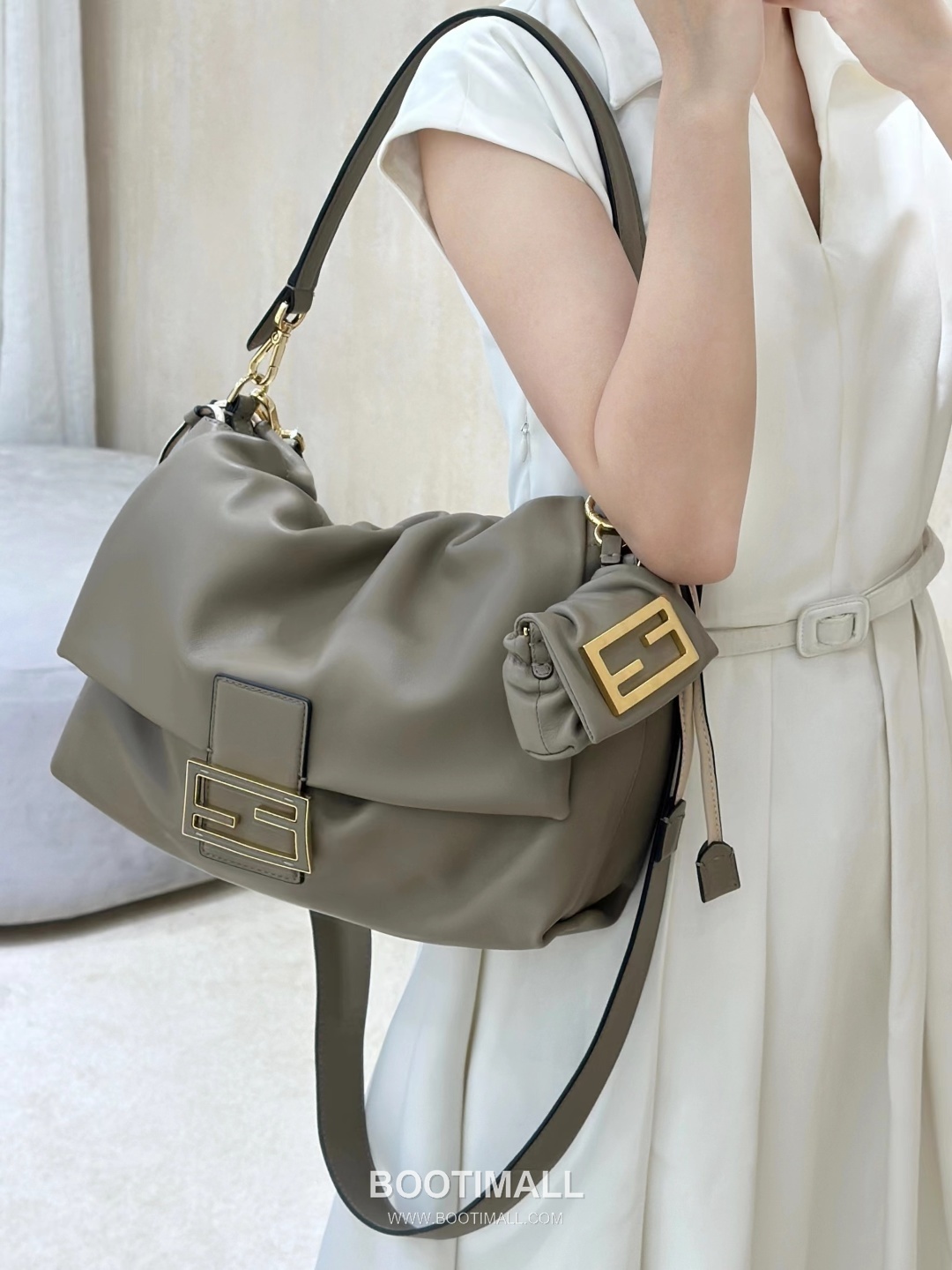 Fendi Mamma Baguette Large Lambskin Green Shoulder Bag 펜디 맘마 바게트 라지 램스킨 그린 숄더백 32cm 1