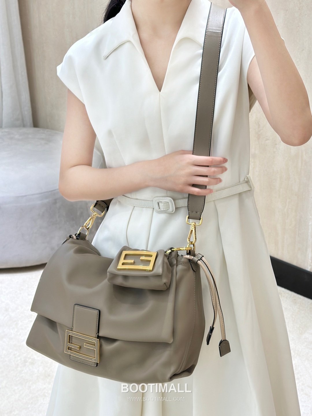 Fendi Mamma Baguette Large Lambskin Green Shoulder Bag 펜디 맘마 바게트 라지 램스킨 그린 숄더백 32cm 2