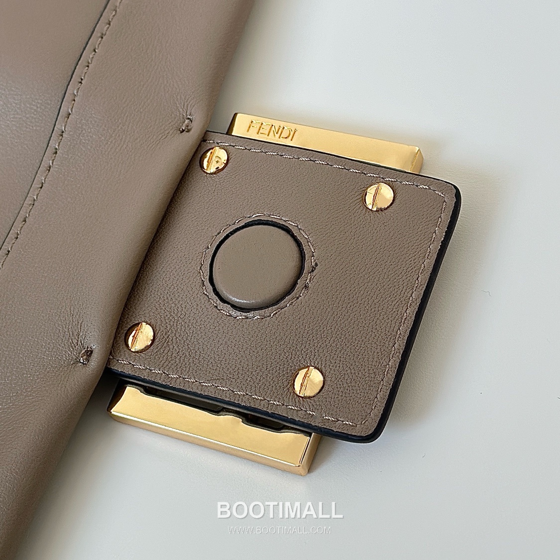 Fendi Mamma Baguette Large Lambskin Green Shoulder Bag 펜디 맘마 바게트 라지 램스킨 그린 숄더백 32cm 11