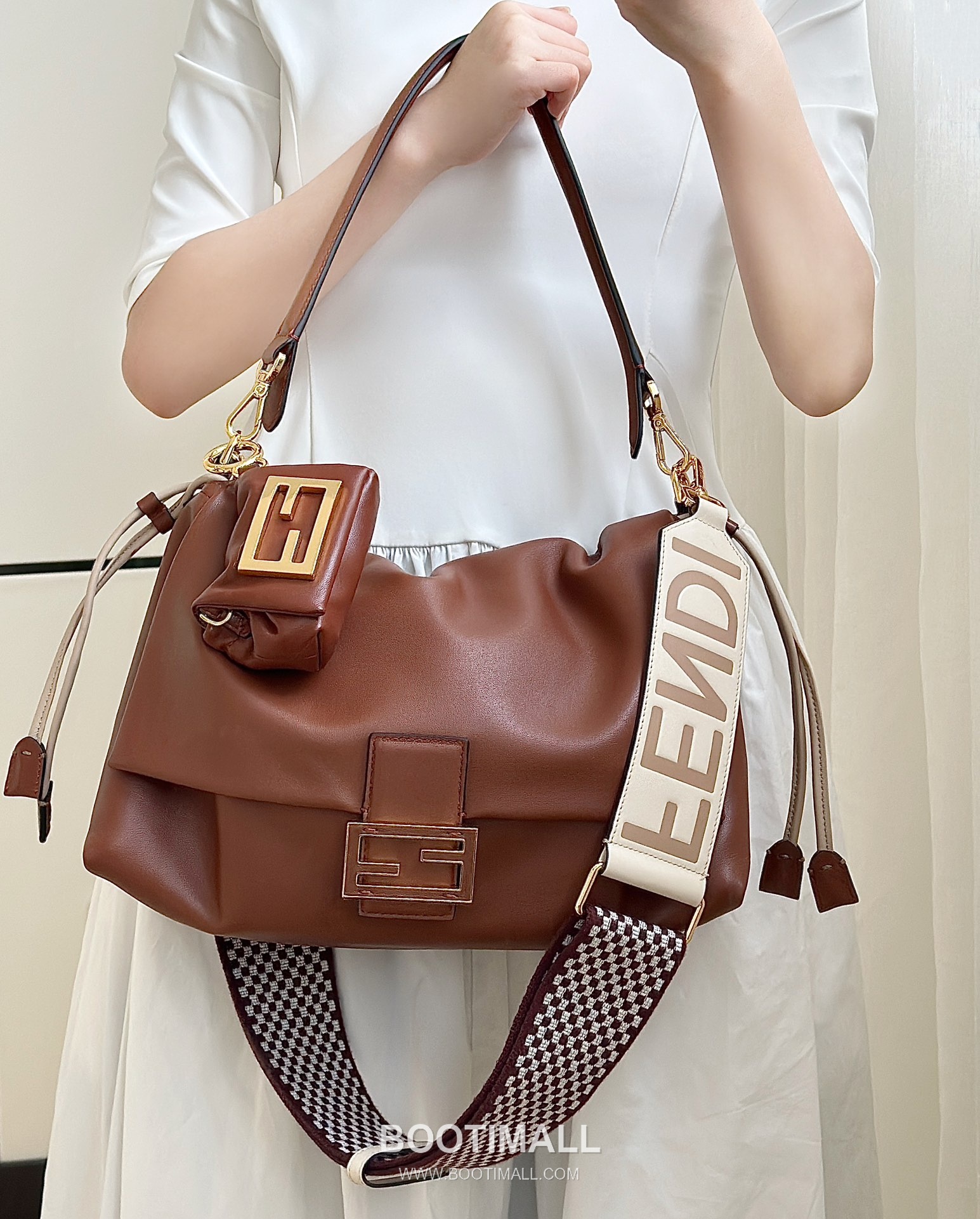 Fendi Mamma Baguette Large Lambskin Green Shoulder Bag 펜디 맘마 바게트 라지 램스킨 그린 숄더백 32cm 4