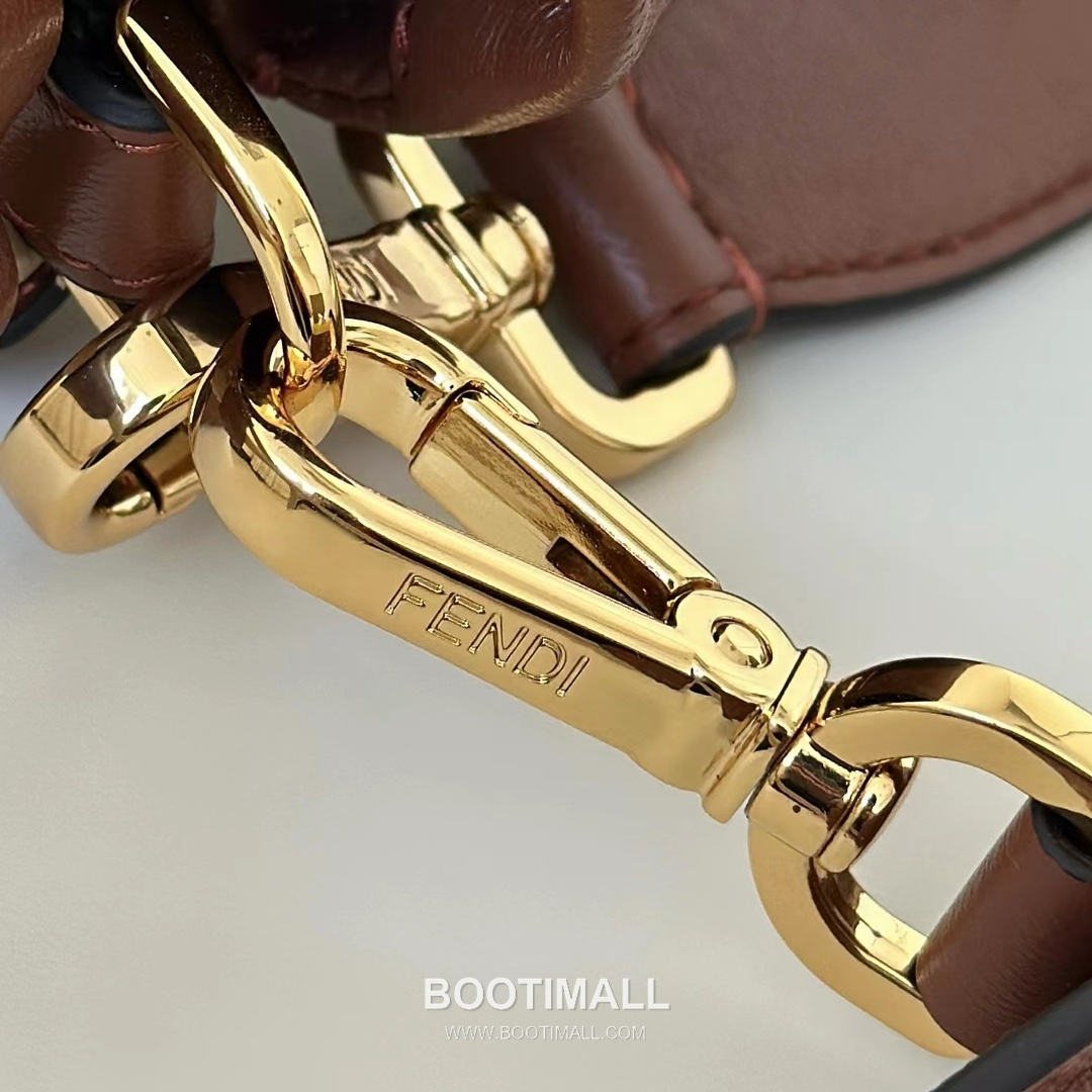 Fendi Mamma Baguette Large Lambskin Green Shoulder Bag 펜디 맘마 바게트 라지 램스킨 그린 숄더백 32cm 10