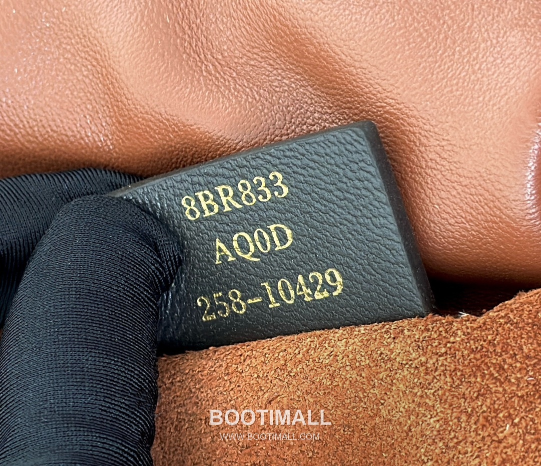 Fendi Mamma Baguette Large Lambskin Green Shoulder Bag 펜디 맘마 바게트 라지 램스킨 그린 숄더백 32cm 11