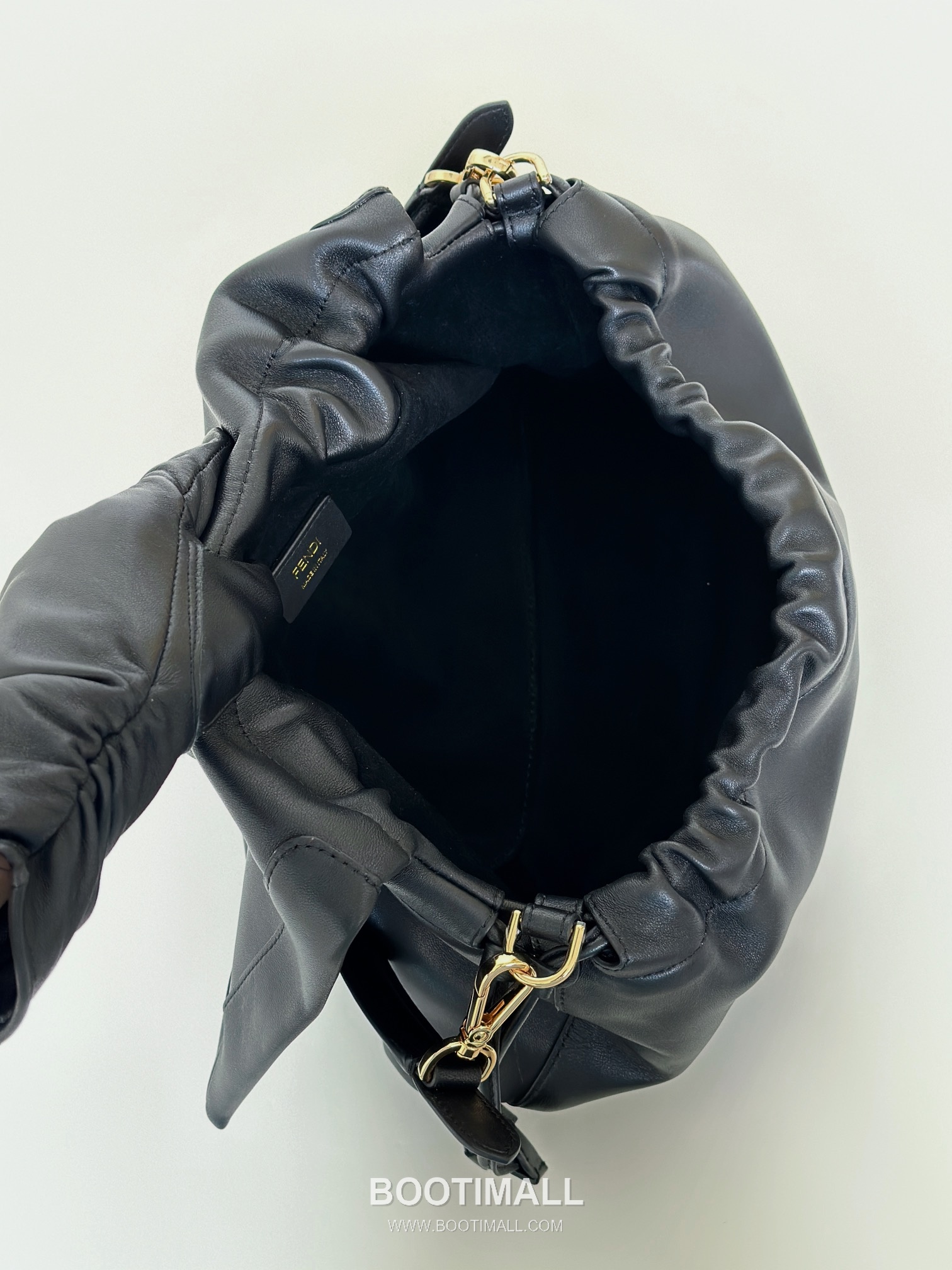 Fendi Mamma Baguette Large Lambskin Green Shoulder Bag 펜디 맘마 바게트 라지 램스킨 그린 숄더백 32cm 12