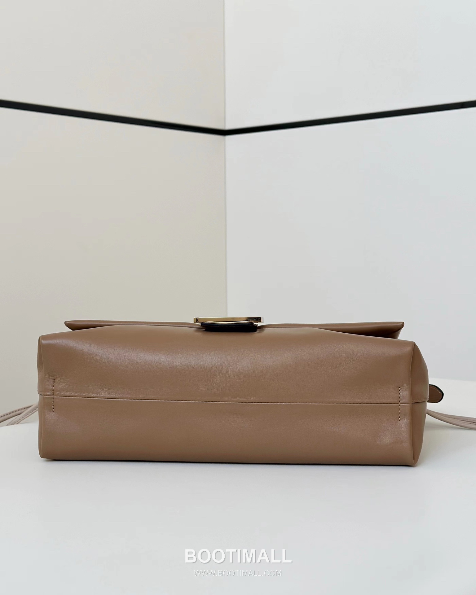 Fendi Mamma Baguette Large Lambskin Green Shoulder Bag 펜디 맘마 바게트 라지 램스킨 그린 숄더백 32cm 9