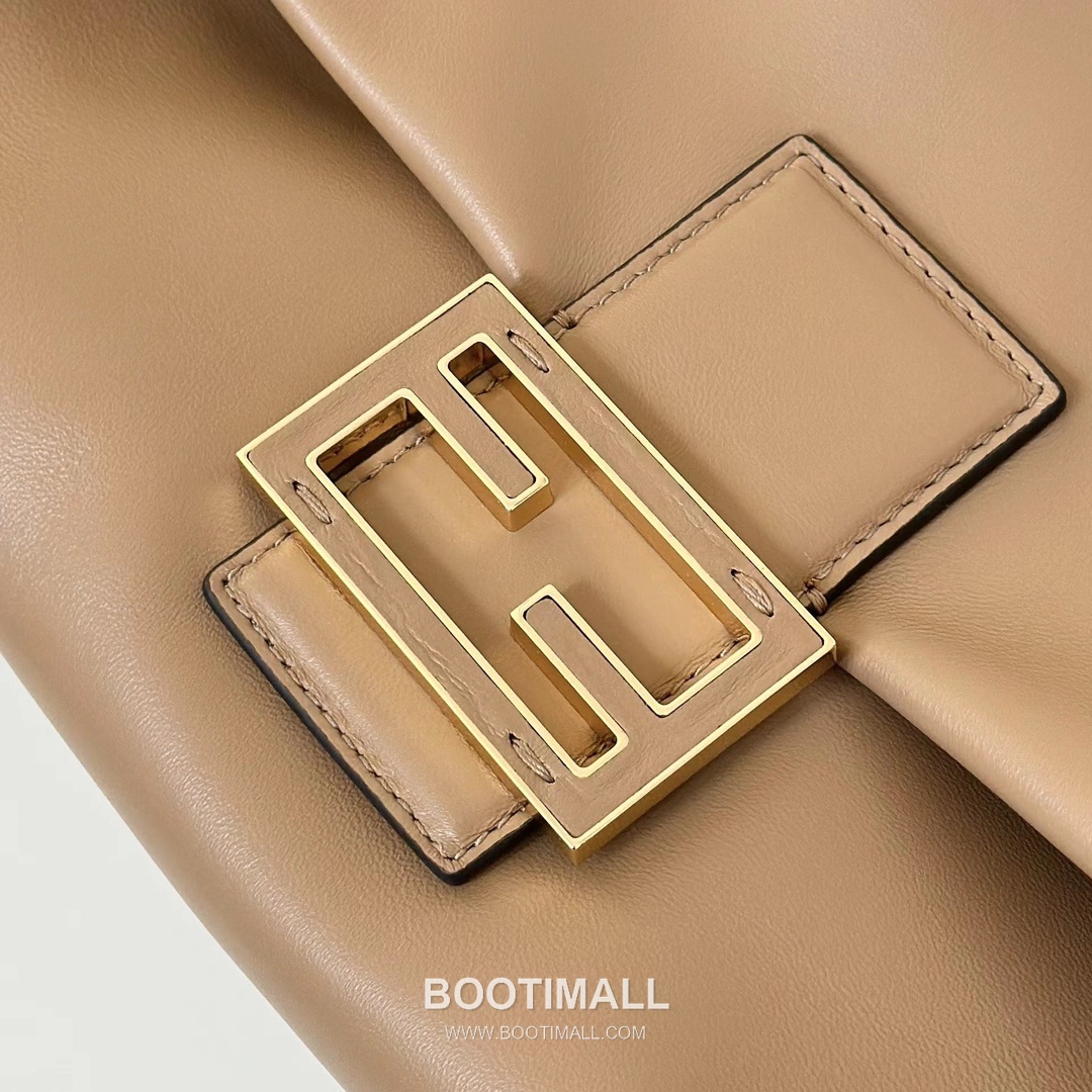 Fendi Mamma Baguette Large Lambskin Green Shoulder Bag 펜디 맘마 바게트 라지 램스킨 그린 숄더백 32cm 10