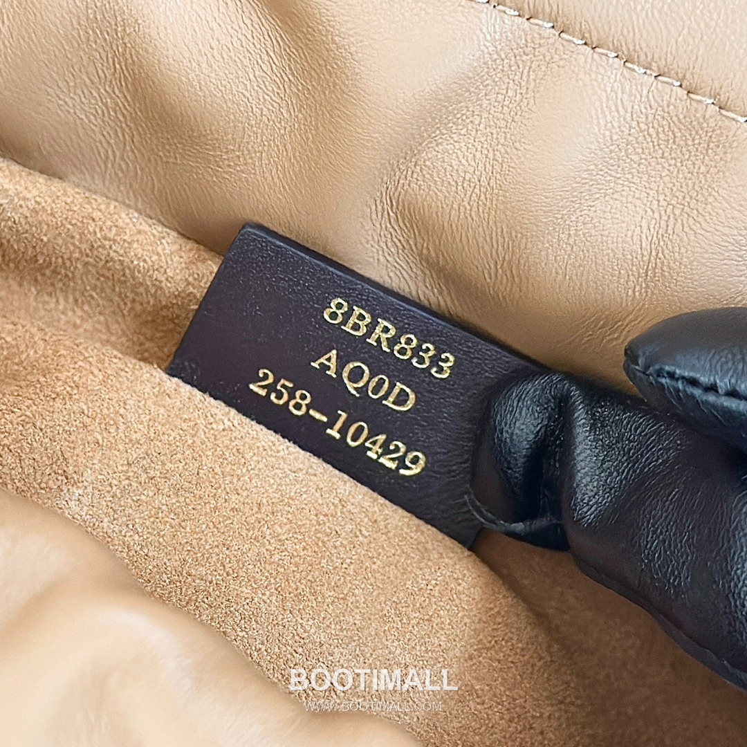 Fendi Mamma Baguette Large Lambskin Green Shoulder Bag 펜디 맘마 바게트 라지 램스킨 그린 숄더백 32cm 12