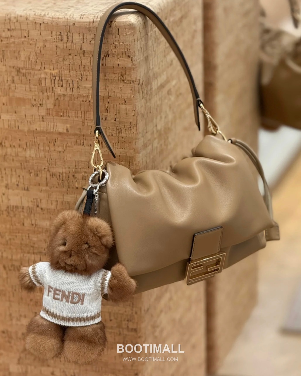 Fendi Mamma Baguette Large Lambskin Green Shoulder Bag 펜디 맘마 바게트 라지 램스킨 그린 숄더백 32cm 17